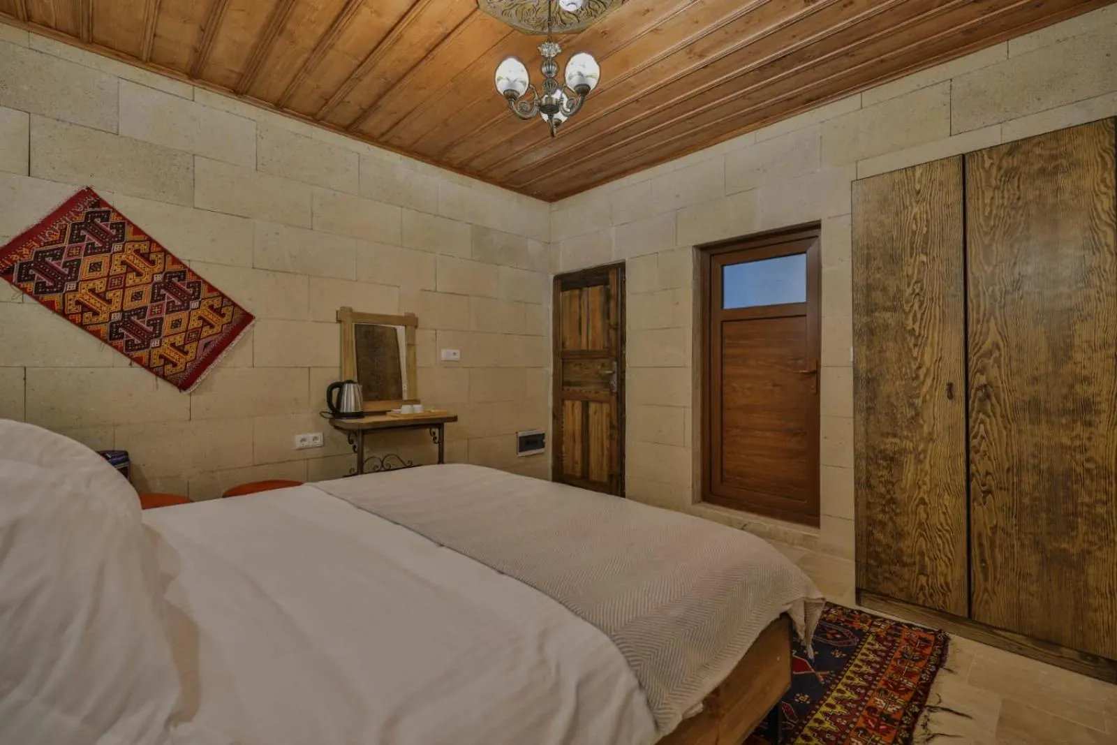 Asma Cave House