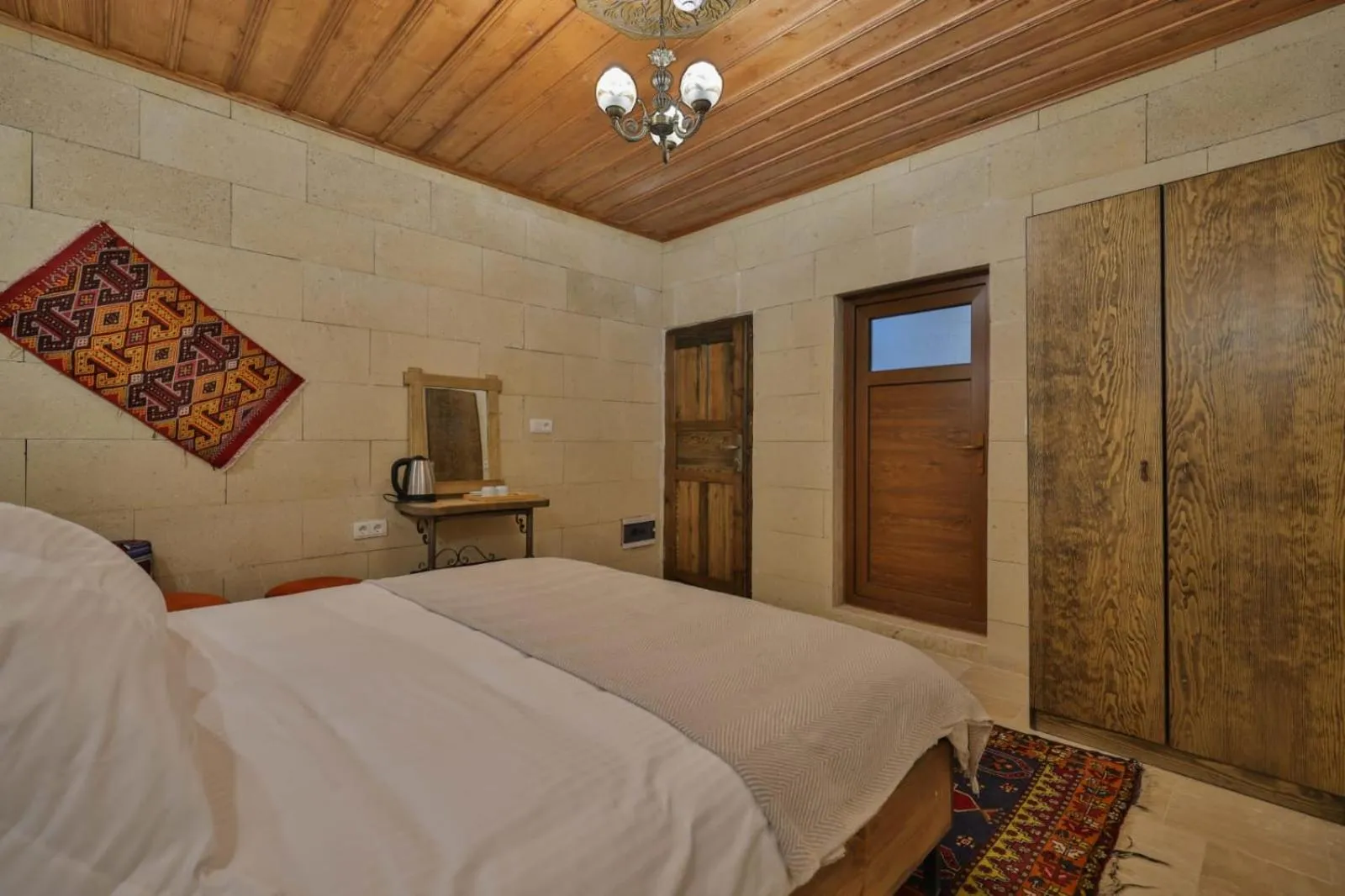 Asma Cave House