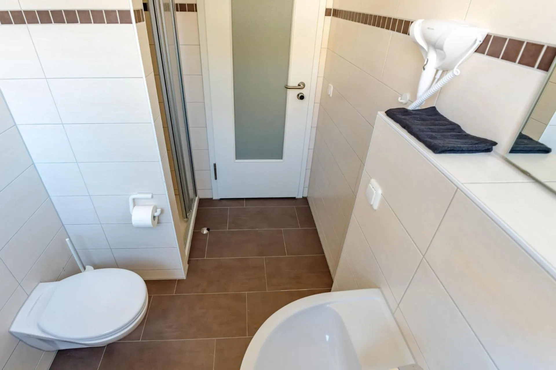 Double Room with Private External Bathroom - single occupancy in Sonnenschein Hotel & Apartments