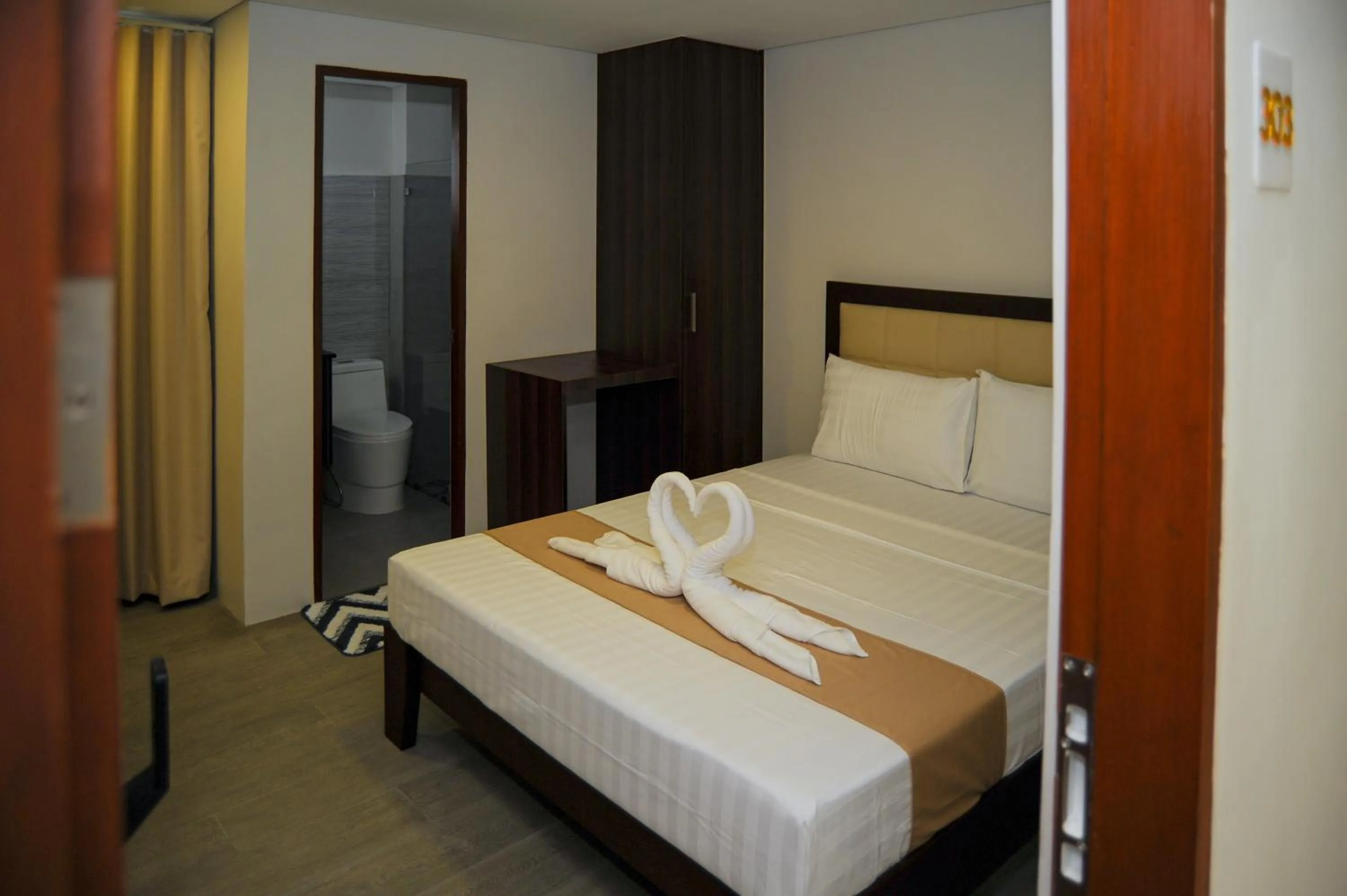 Bedroom, Bed in Kaia Isabelle Hotel Puerto Princesa