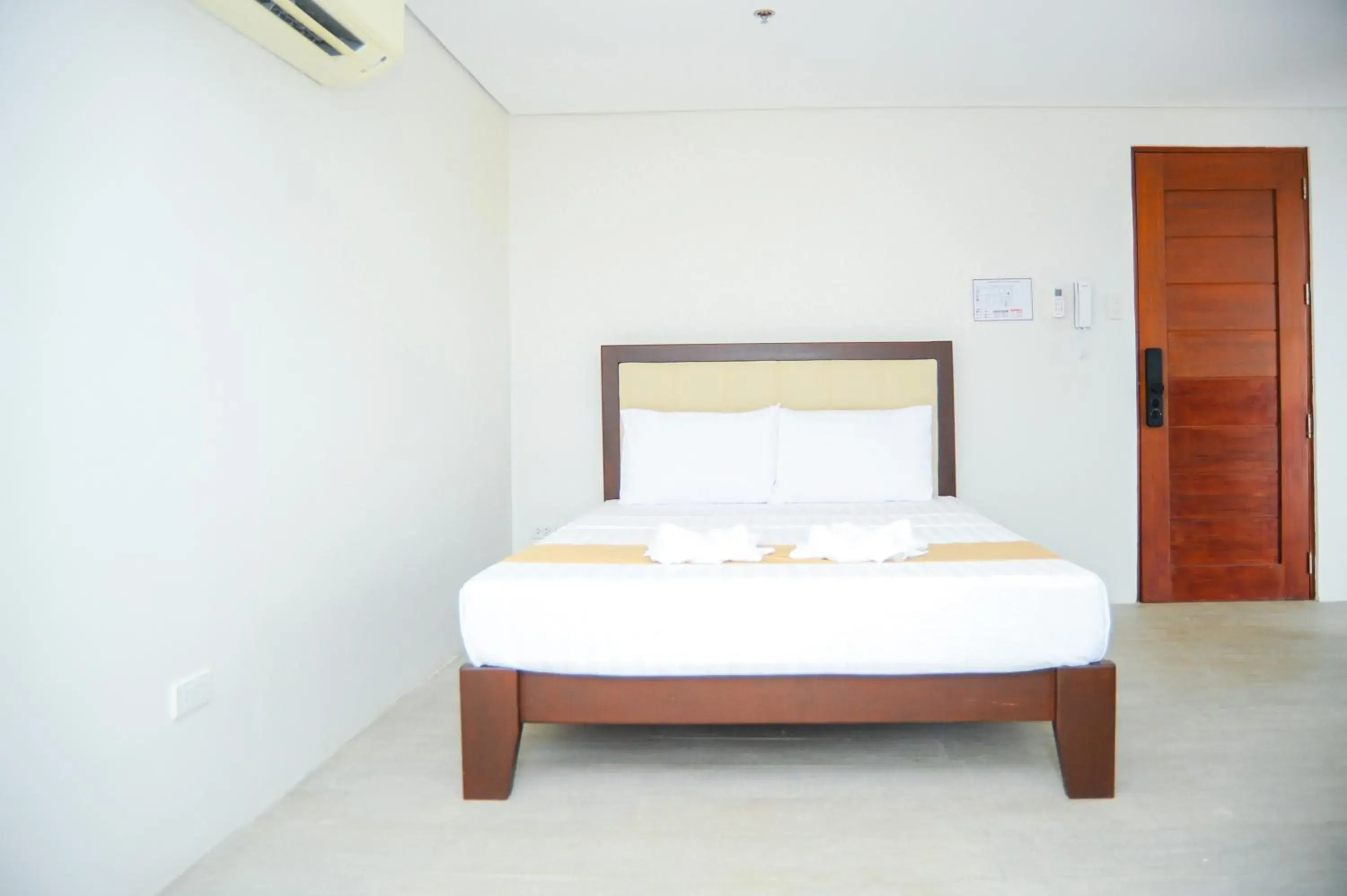 Bedroom, Bed in Kaia Isabelle Hotel Puerto Princesa Bedroom, Bed in Kaia Isabelle Hotel Puerto Princesa
