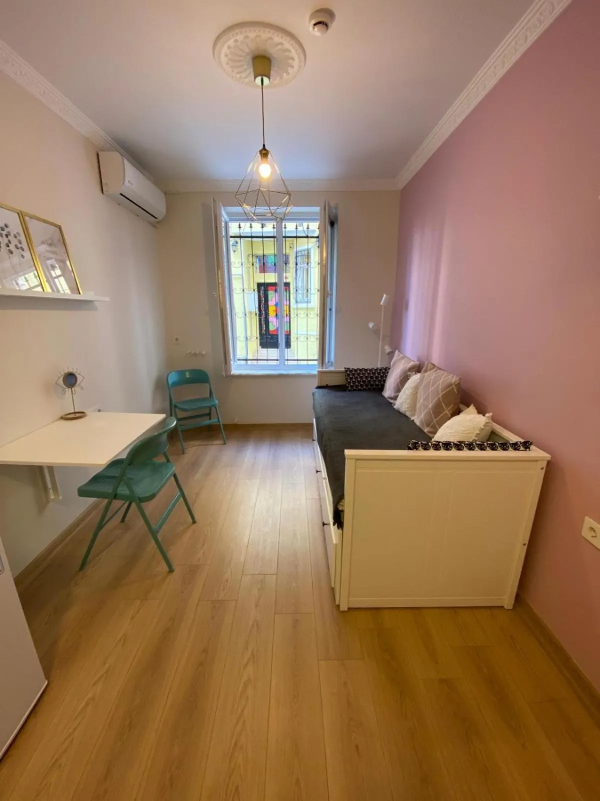 Photo of the whole room in Sapphire Suites Taksim