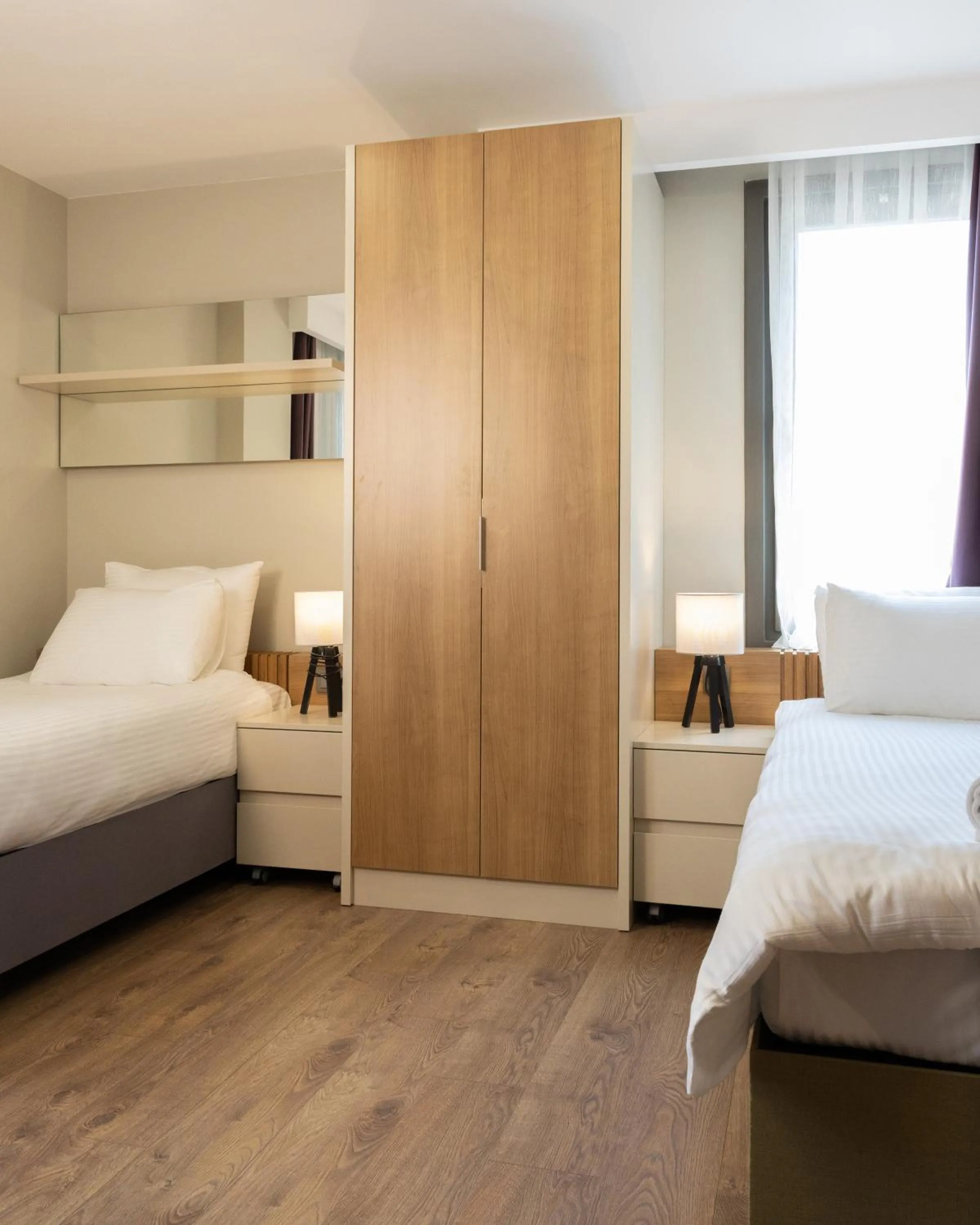 Bed in Frezya - Exclusively Woman