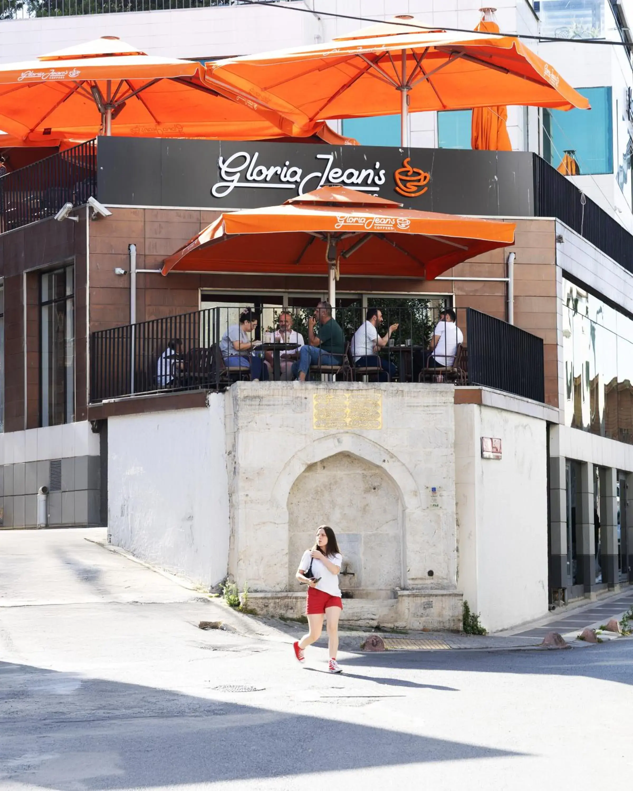 Restaurant/places to eat in Frezya - Exclusively Woman Restaurant/places to eat in Frezya - Exclusively Woman