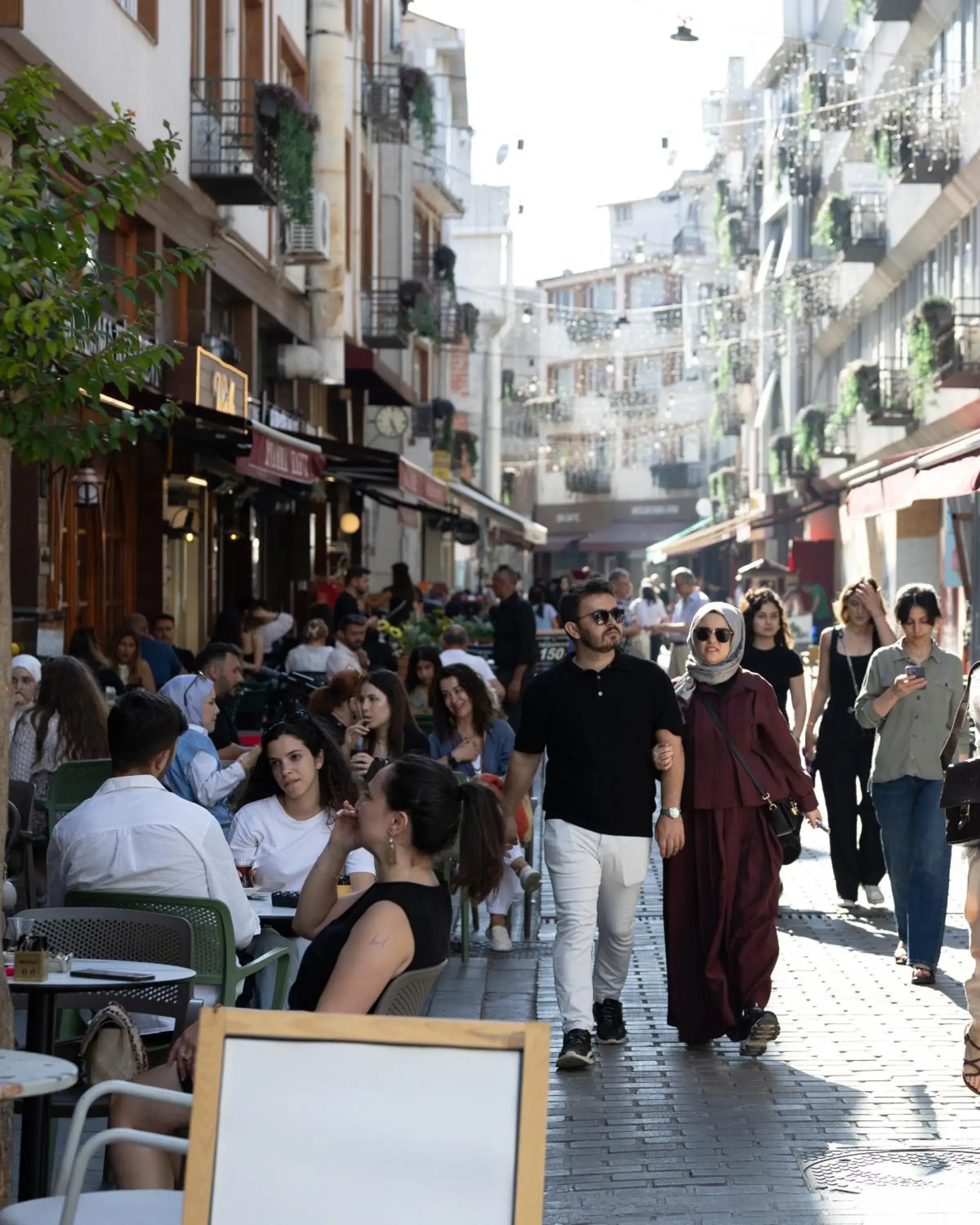 Restaurant/places to eat in Frezya - Exclusively Woman Restaurant/places to eat in Frezya - Exclusively Woman