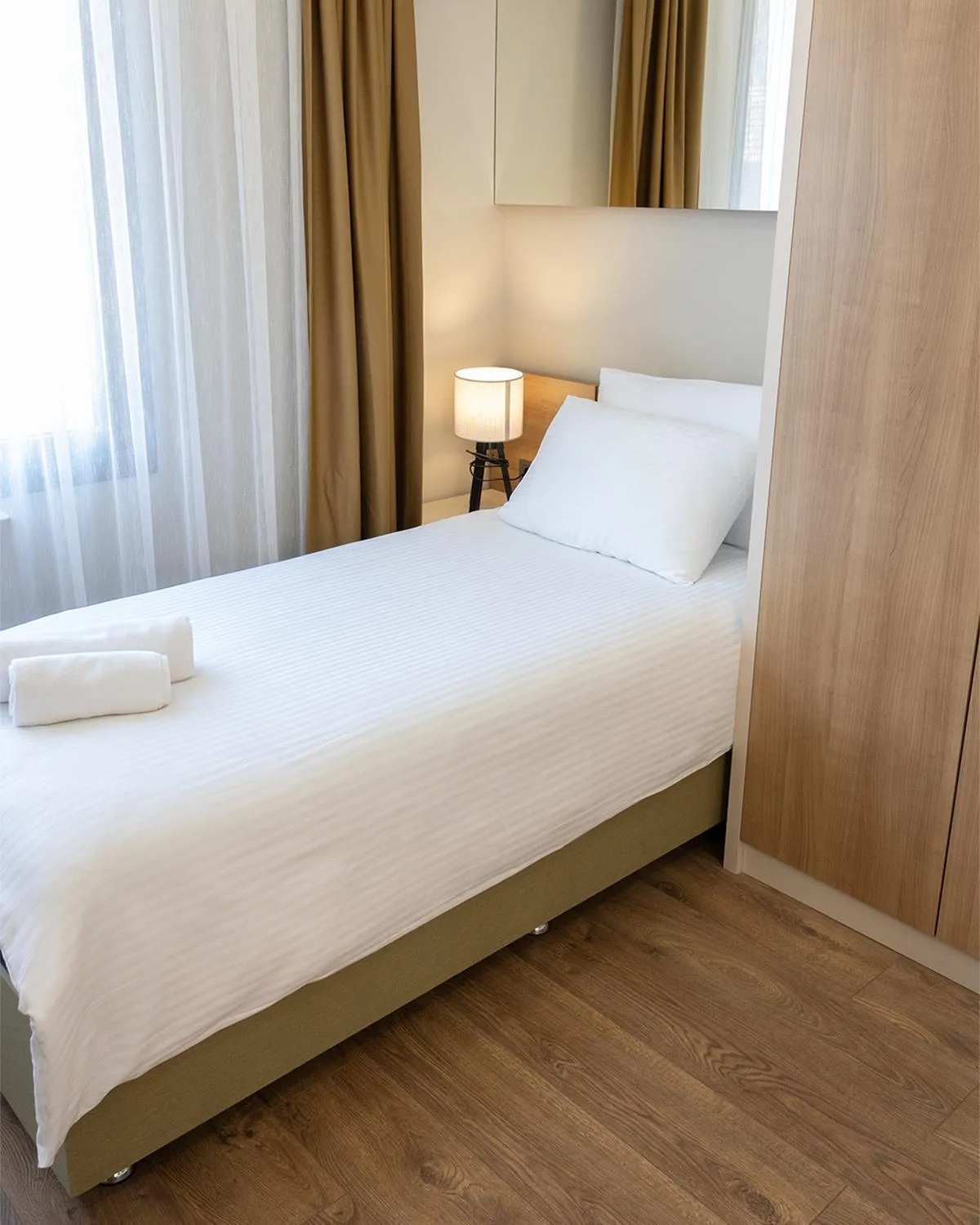 Bed in Frezya - Exclusively Woman