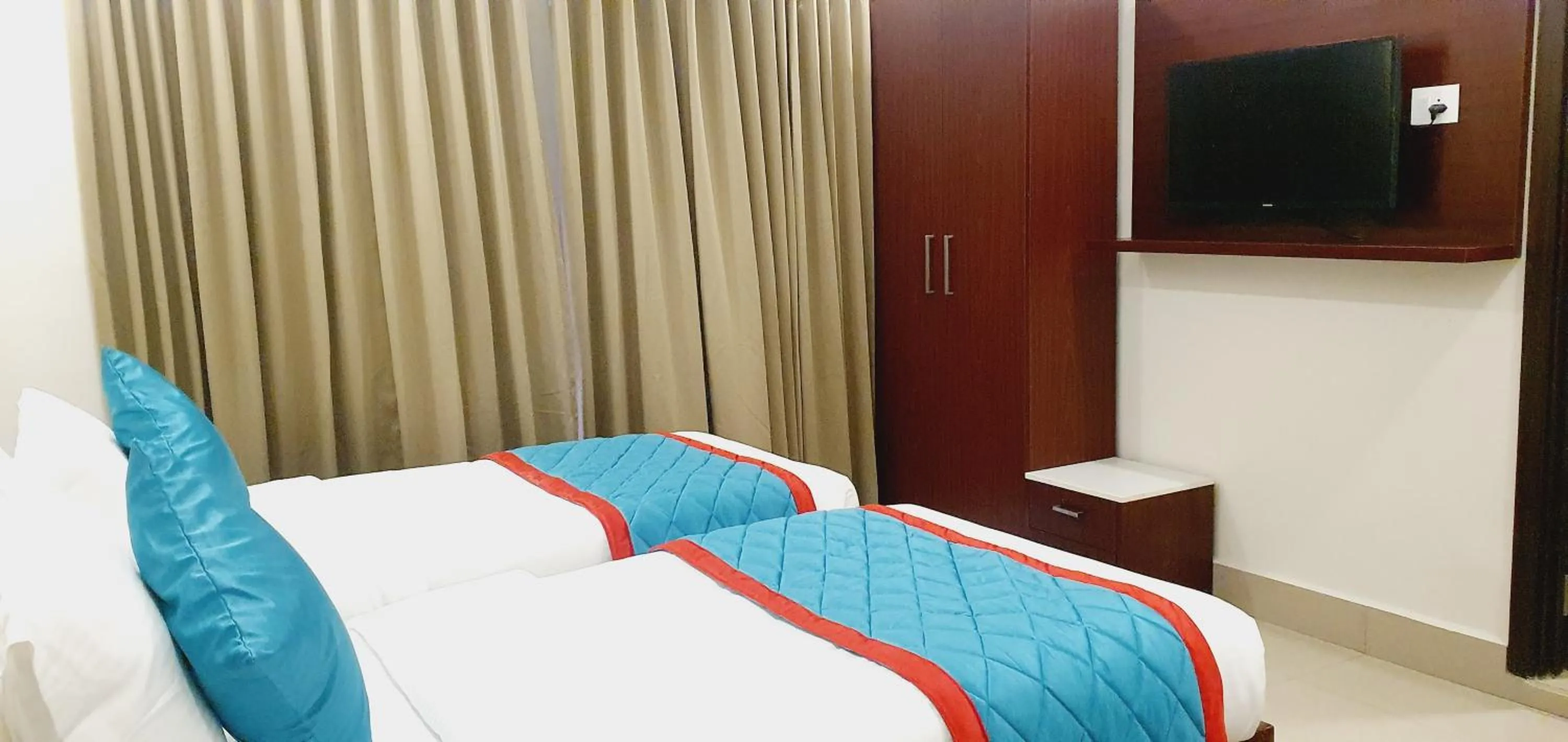 TV and multimedia, Bed in K Grandeur Hotels