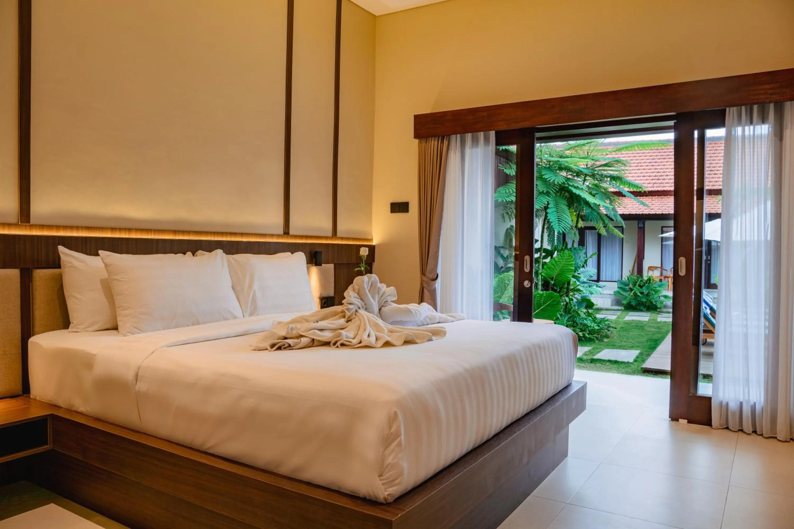 Bed in Tut Winten a Tranquil Living Villa Ubud
