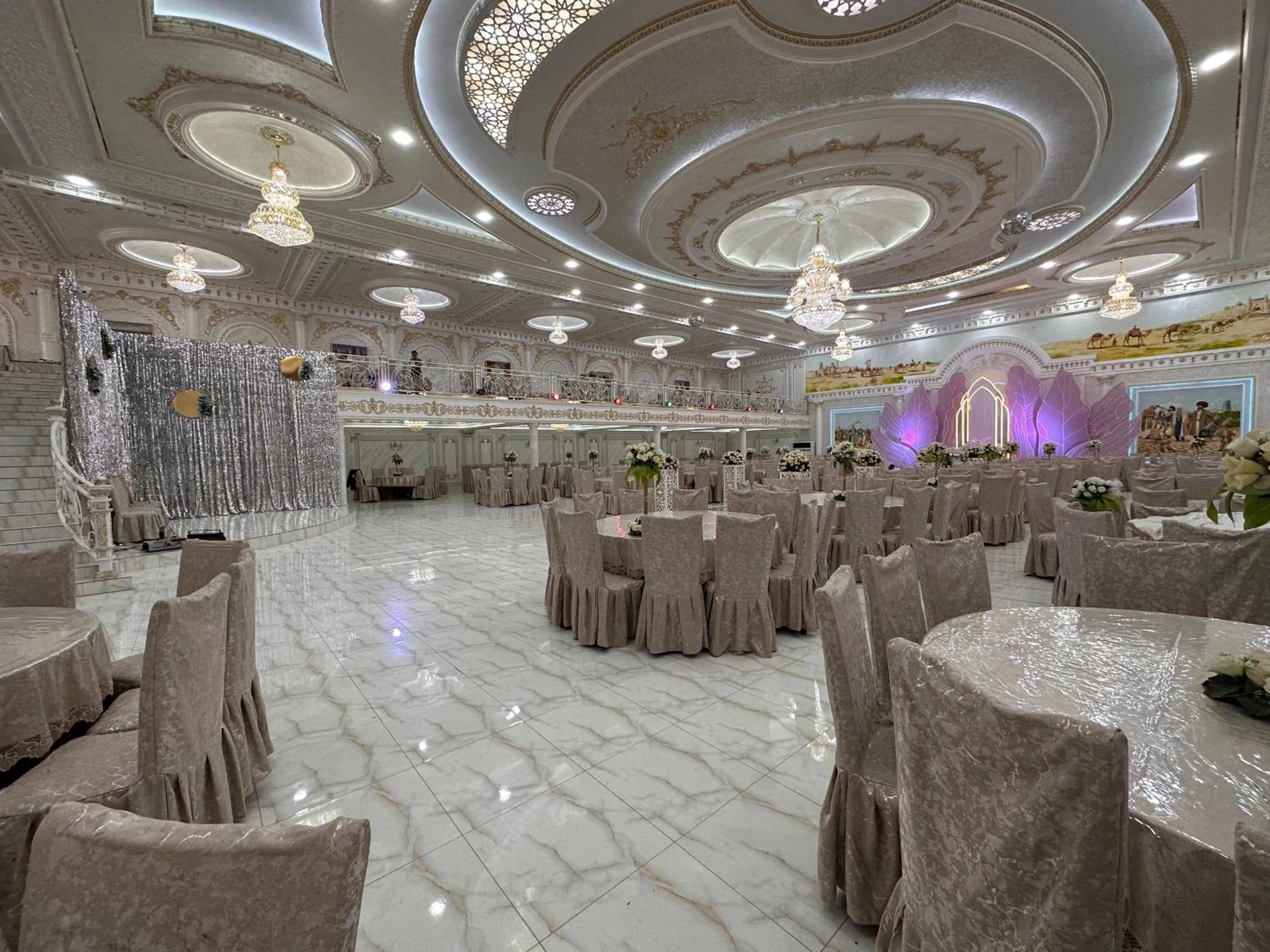 Restaurant/places to eat in Qibla Tozabog