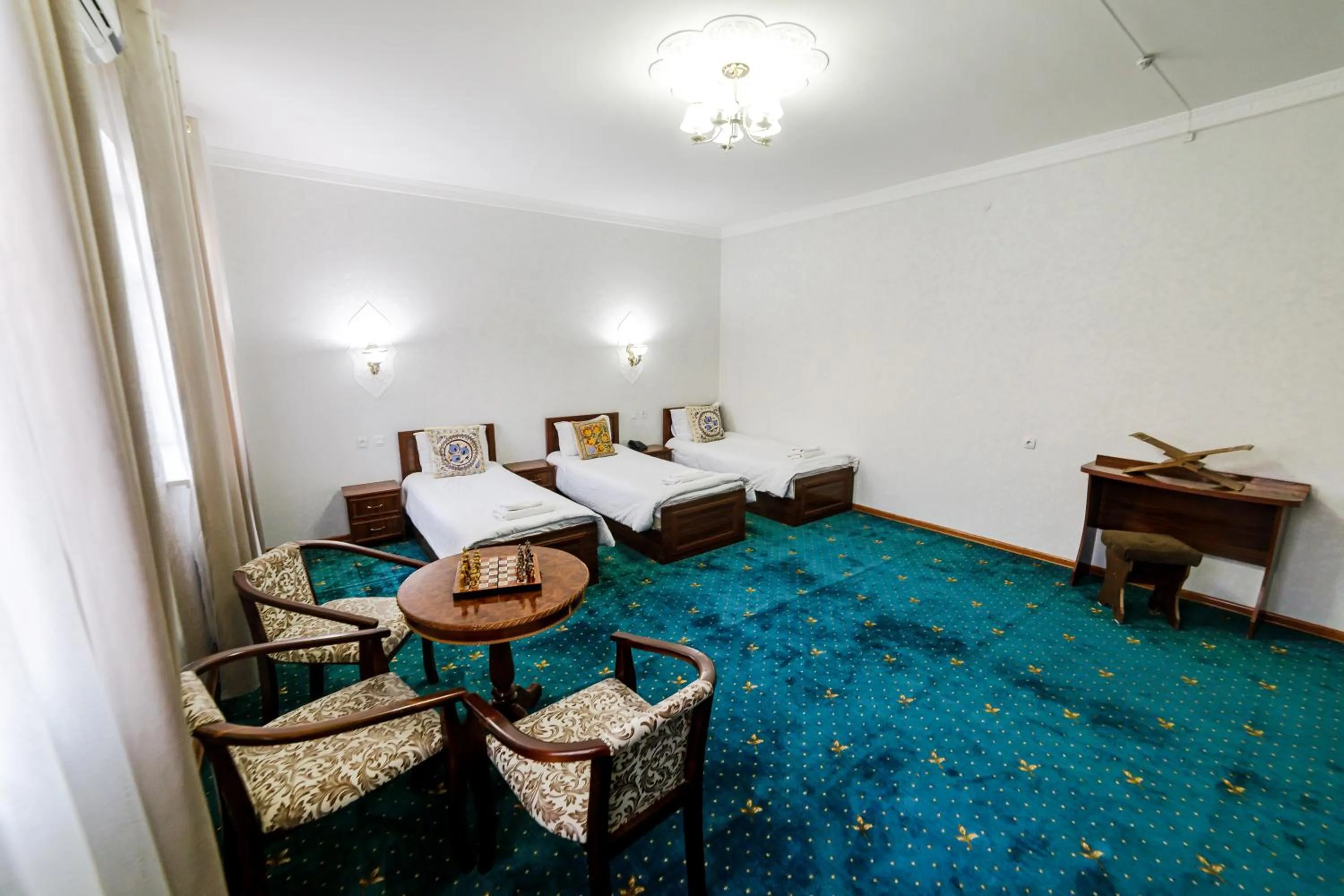 Bed in Qibla Tozabog