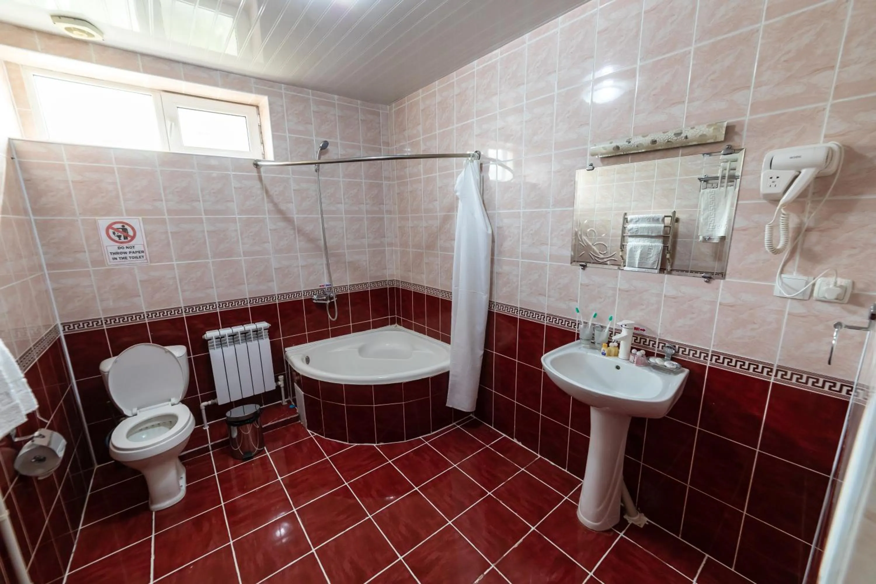 Shower in Qibla Tozabog