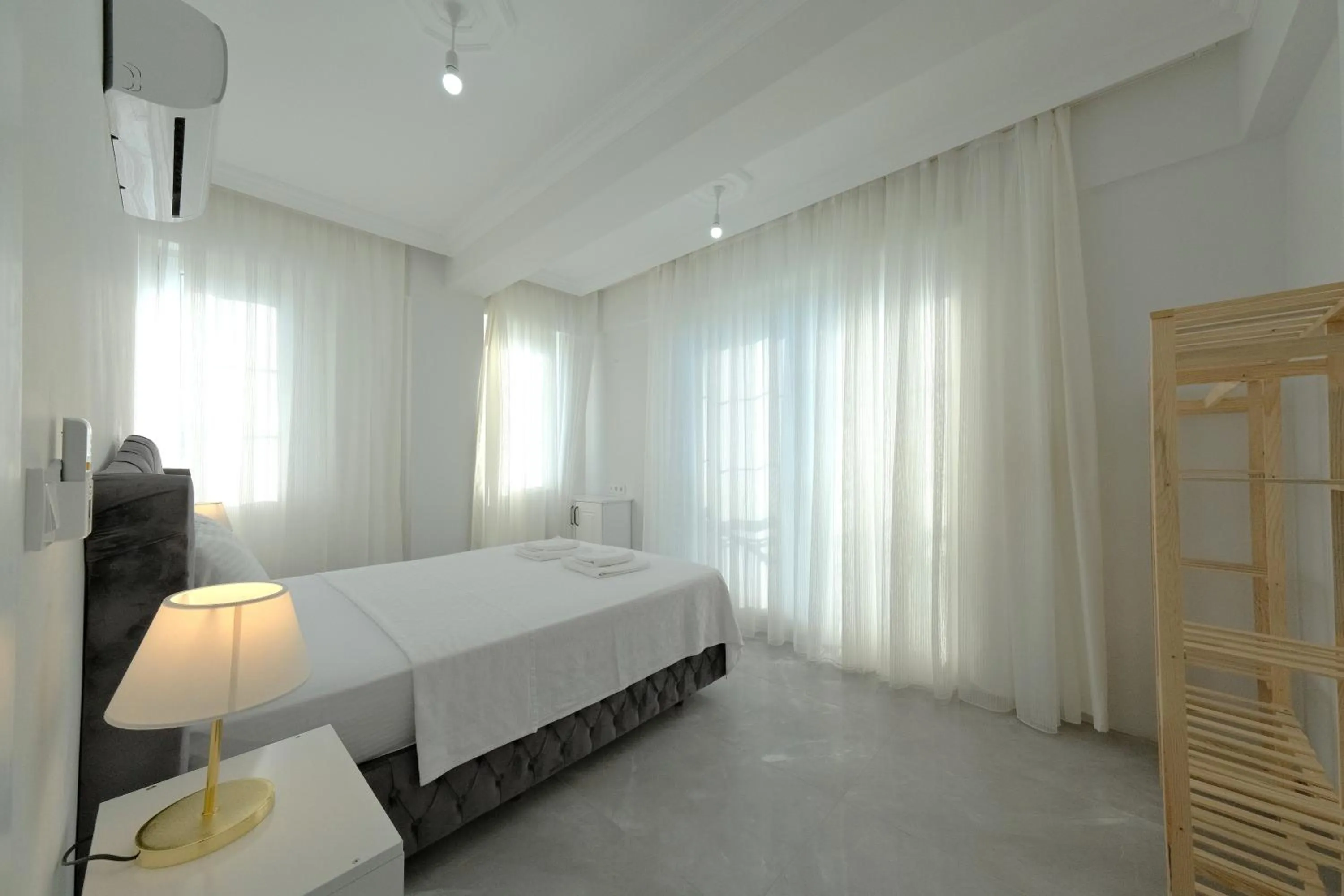 Bedroom, Bed in The Dalaman Suites & Pansiyon Dalaman Airport 10 km