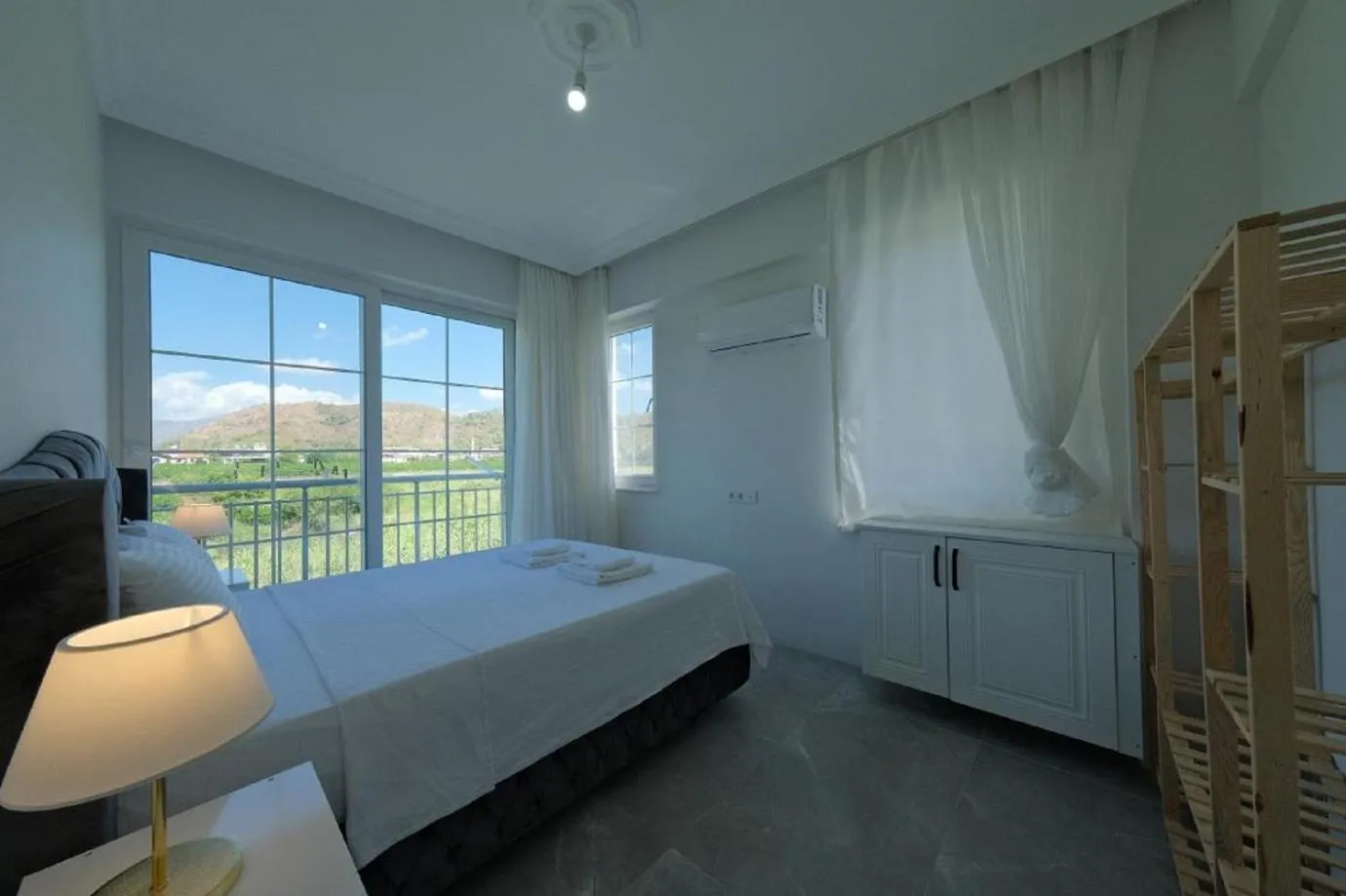 Bed in The Dalaman Suites & Pansiyon Dalaman Airport 10 km
