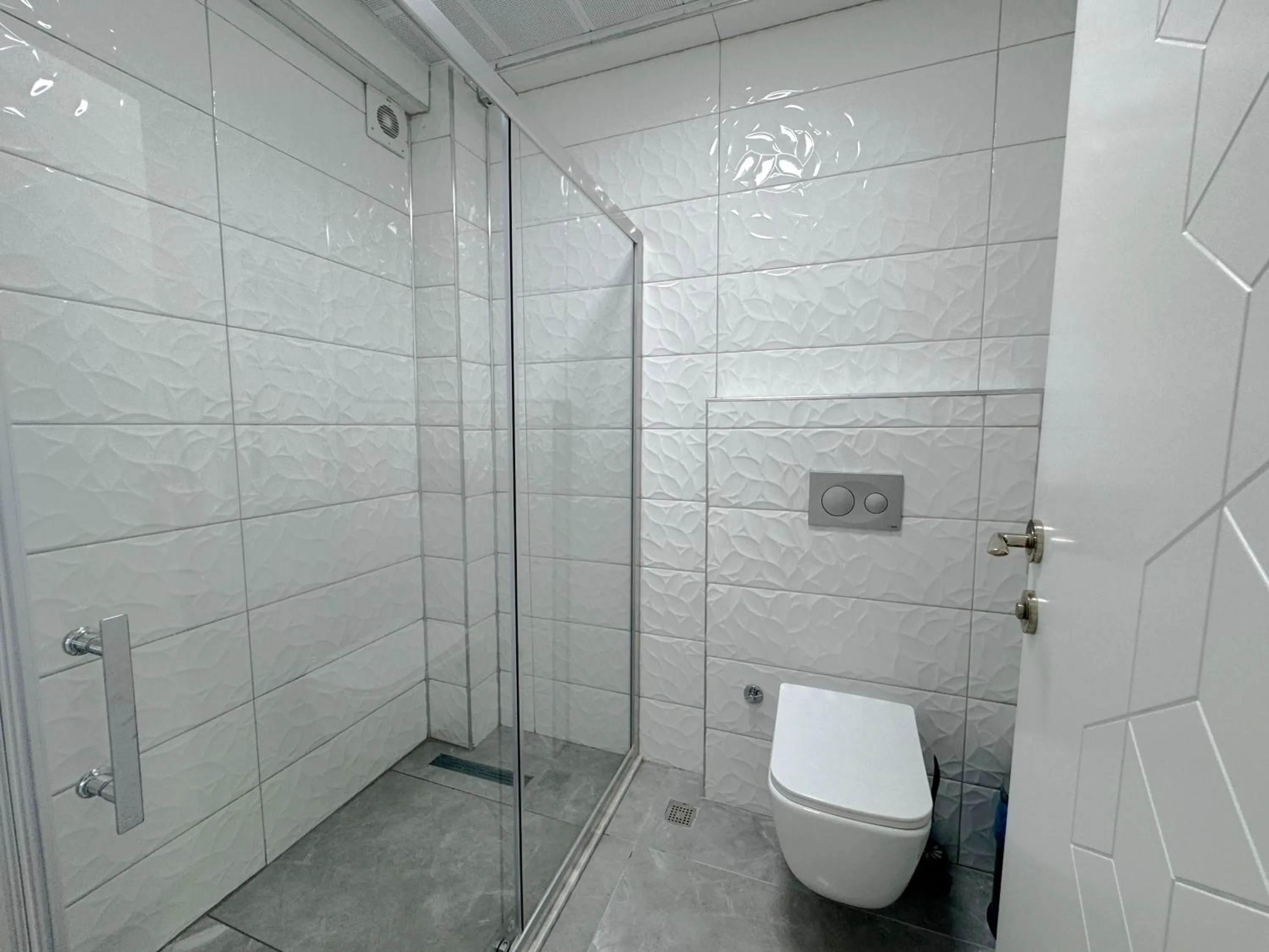 Shower in The Dalaman Suites & Pansiyon Dalaman Airport 10 km