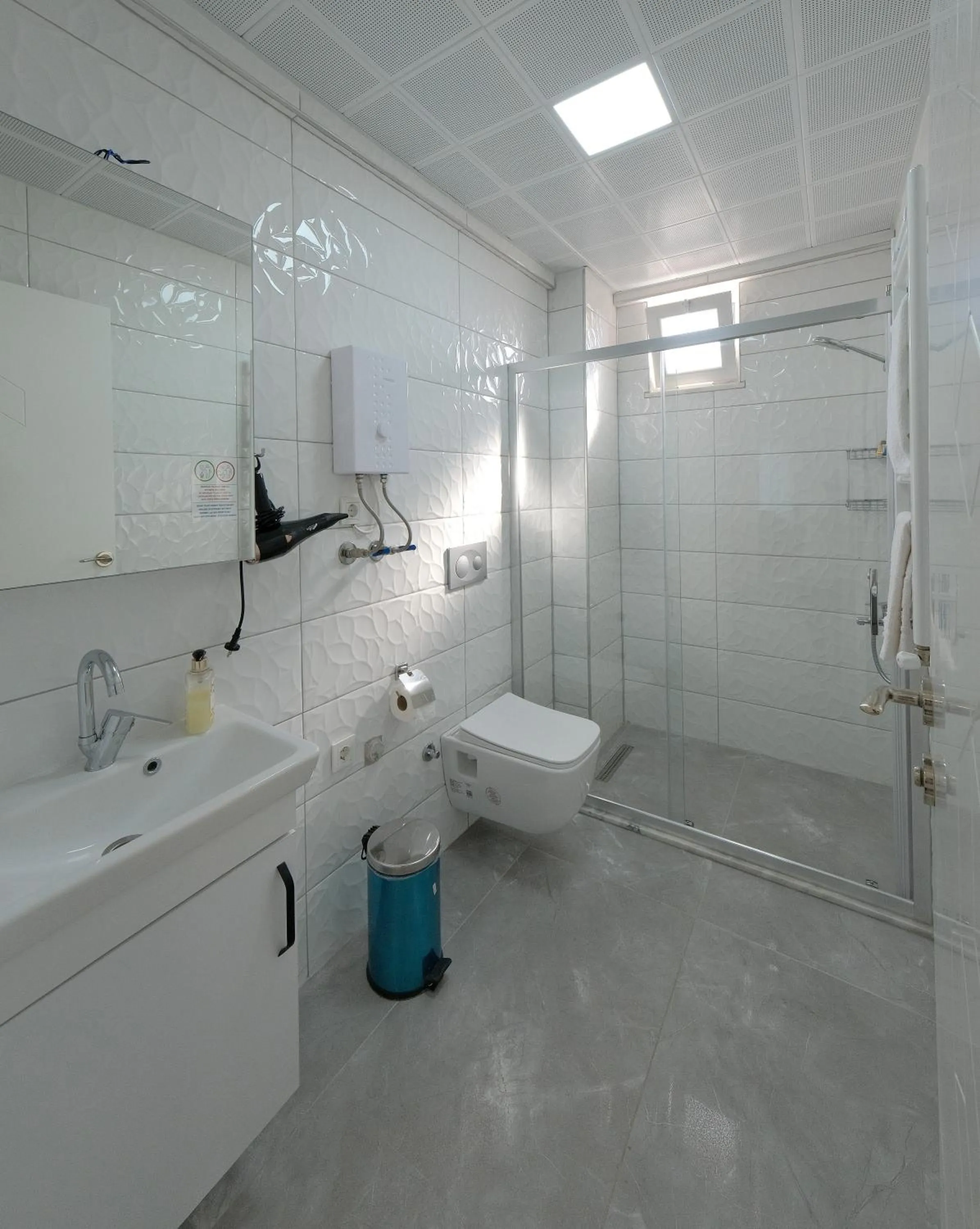 Shower in The Dalaman Suites & Pansiyon Dalaman Airport 10 km