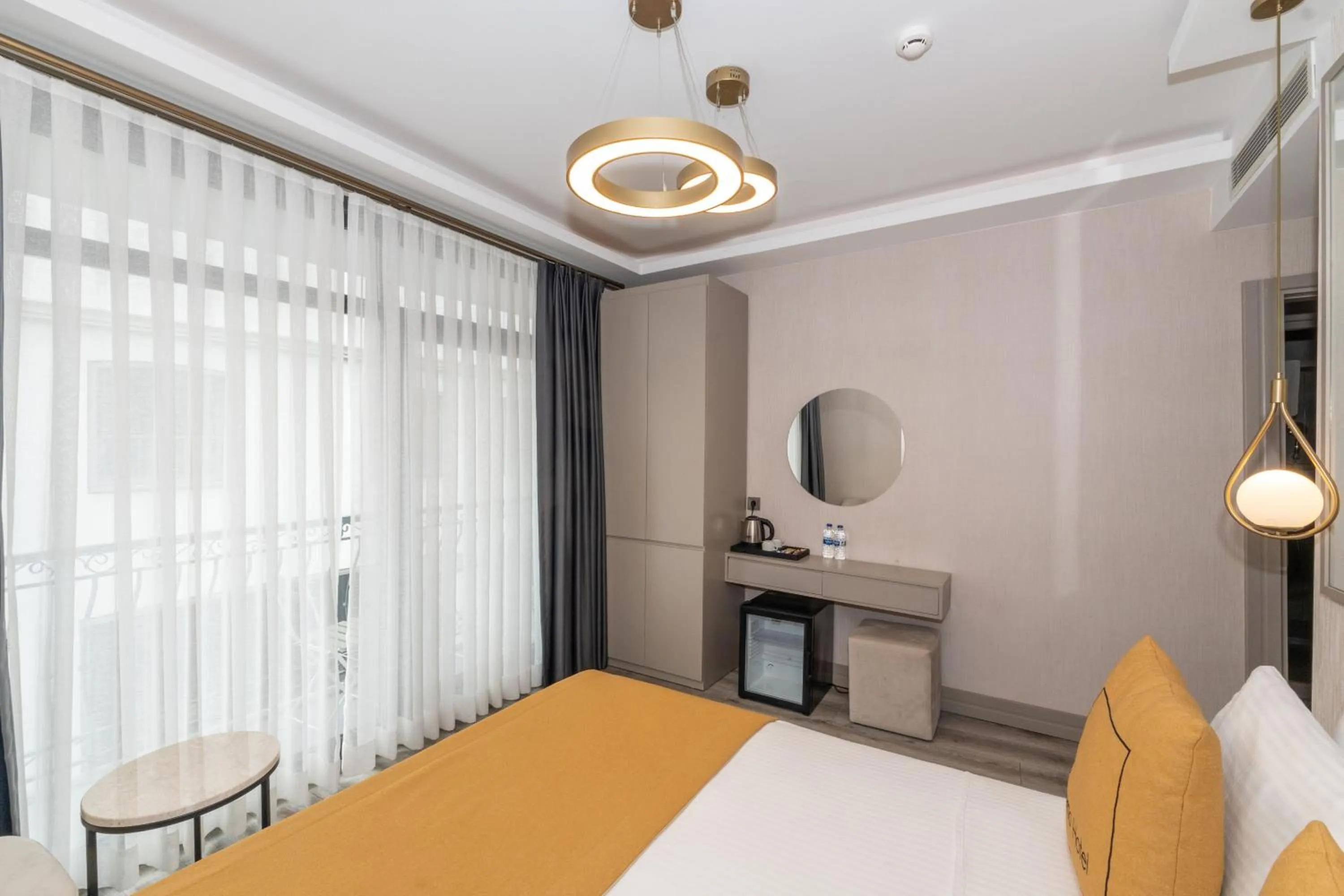 Bedroom, Bed in Massimo Hotel