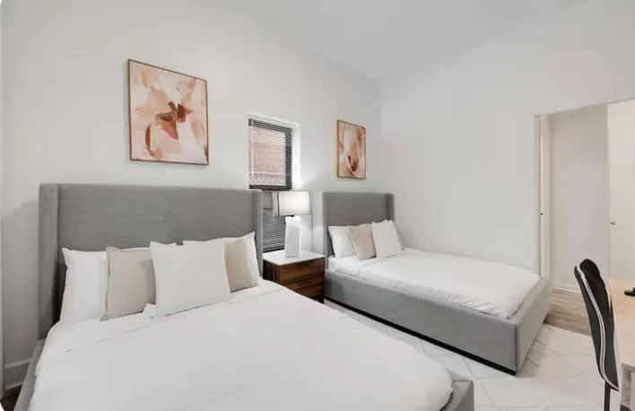 Bay Ridge ApartHotel