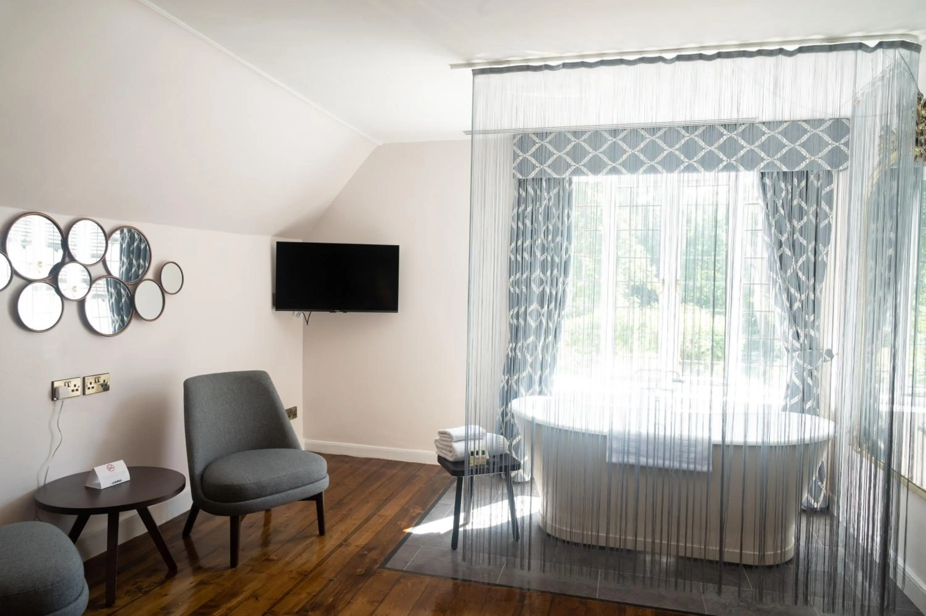 The Olde Bell, BW Signature Collection