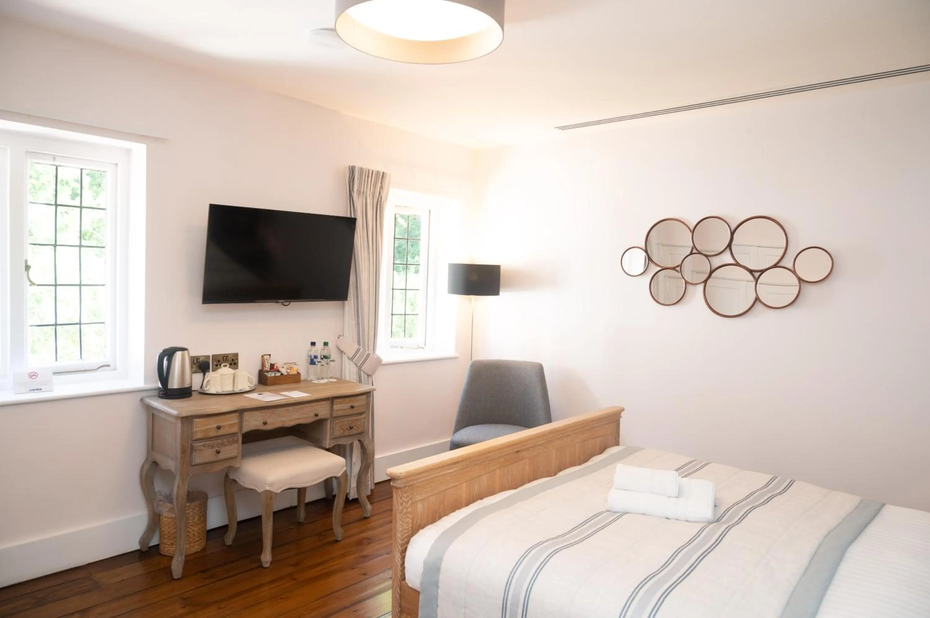 Bed in The Olde Bell, BW Signature Collection