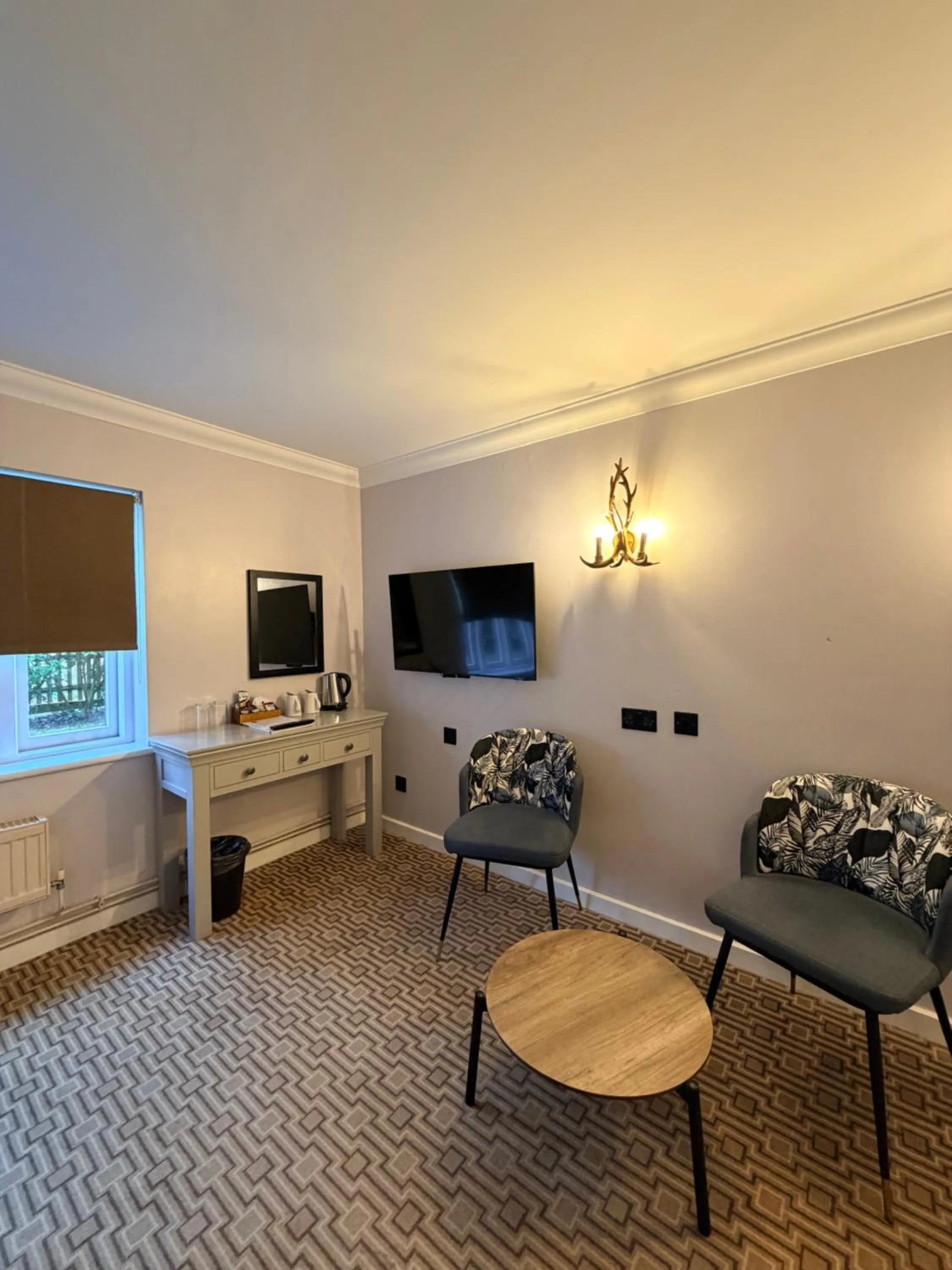 Coffee/tea facilities in The Olde Bell, BW Signature Collection