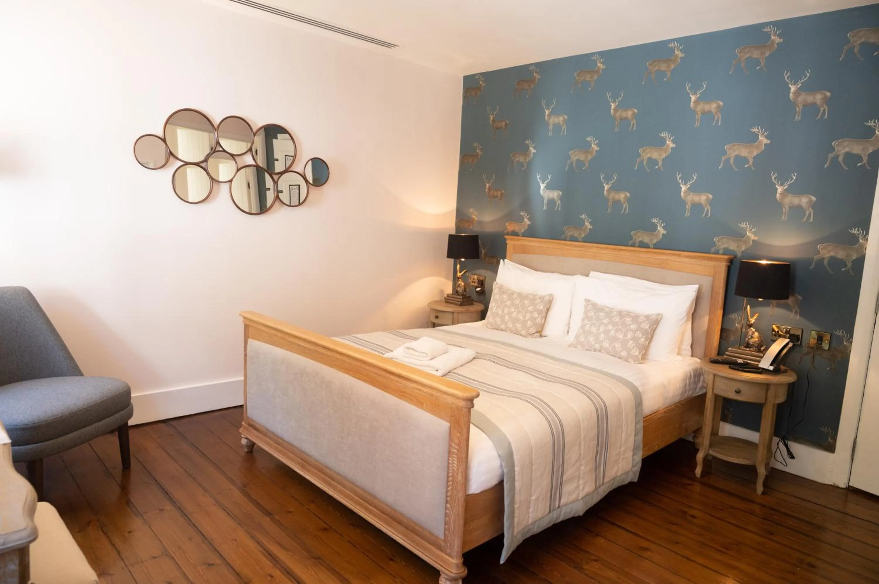 Bed in The Olde Bell, BW Signature Collection