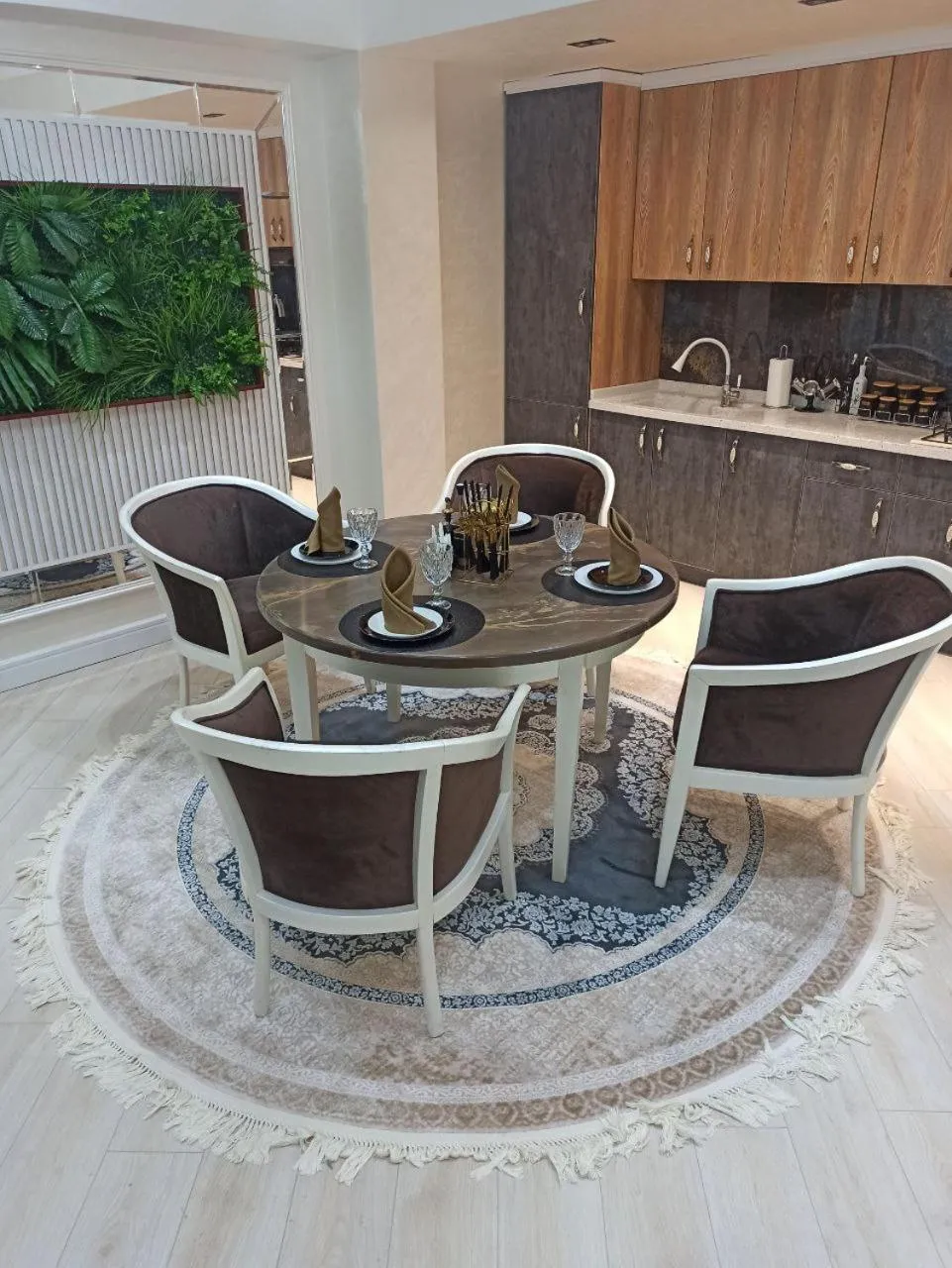 Zarafshan Grand Hotel city