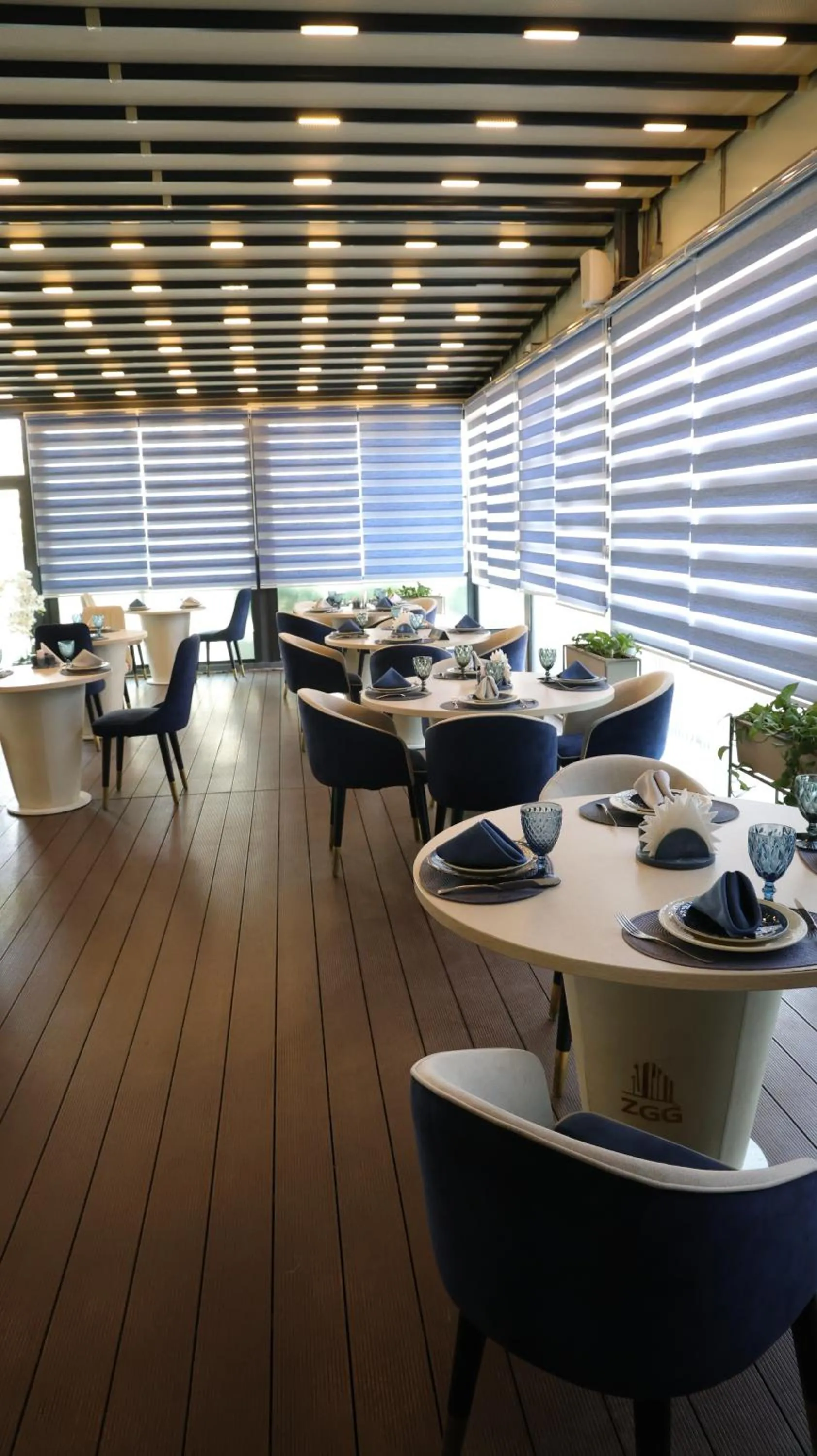 Restaurant/places to eat in Zarafshan Grand Hotel city