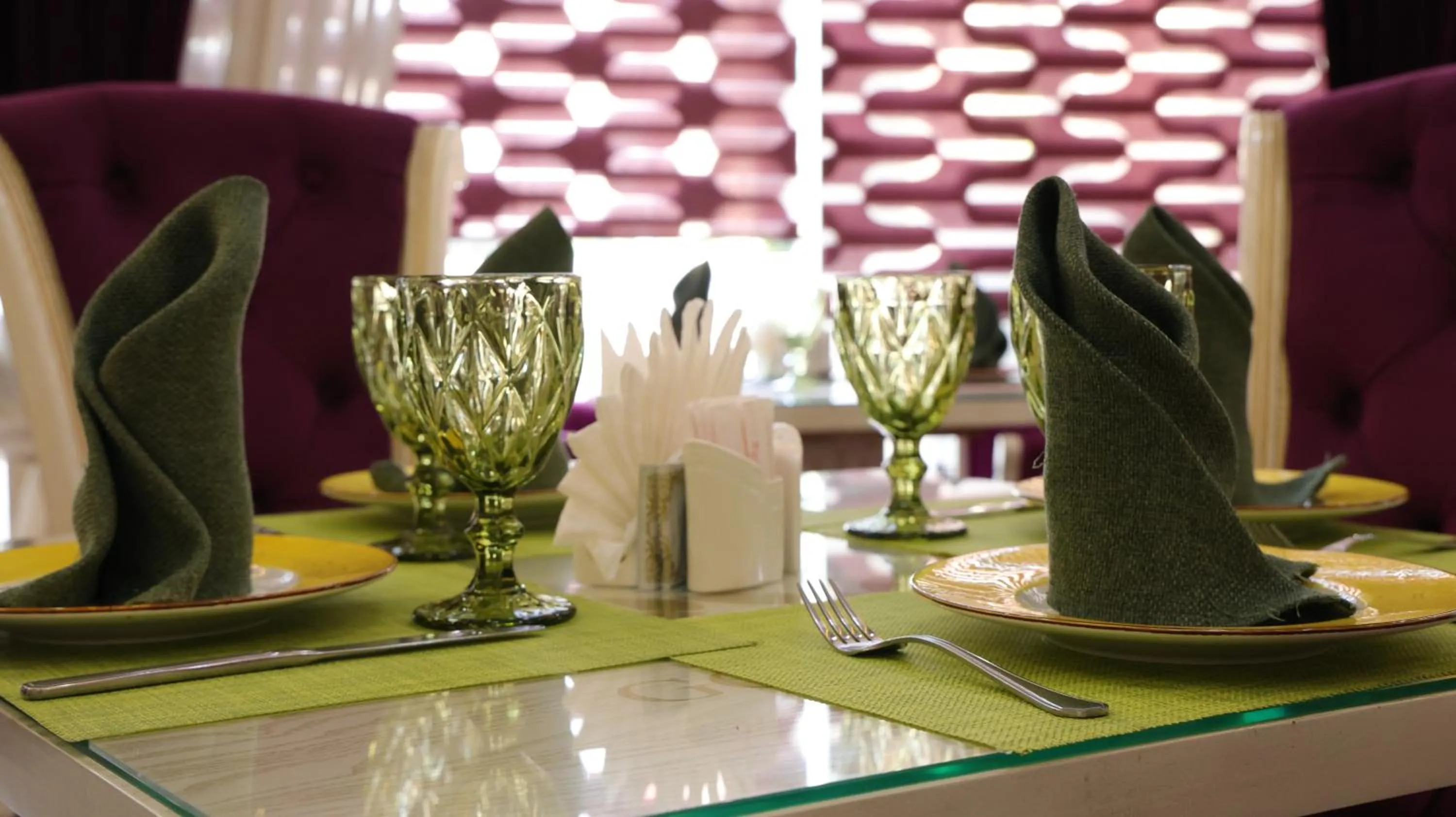 Restaurant/places to eat in Zarafshan Grand Hotel city