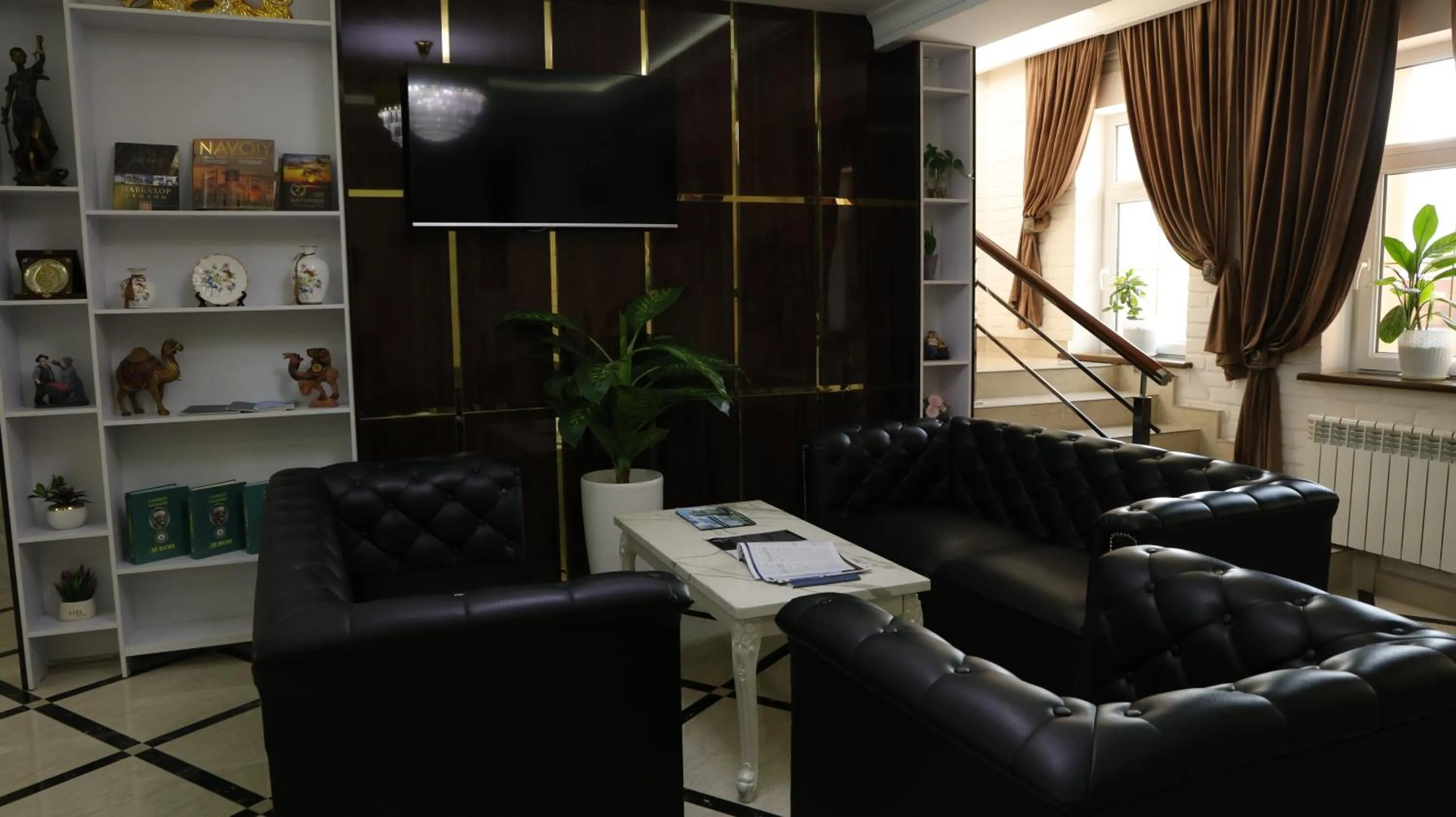 Zarafshan Grand Hotel city