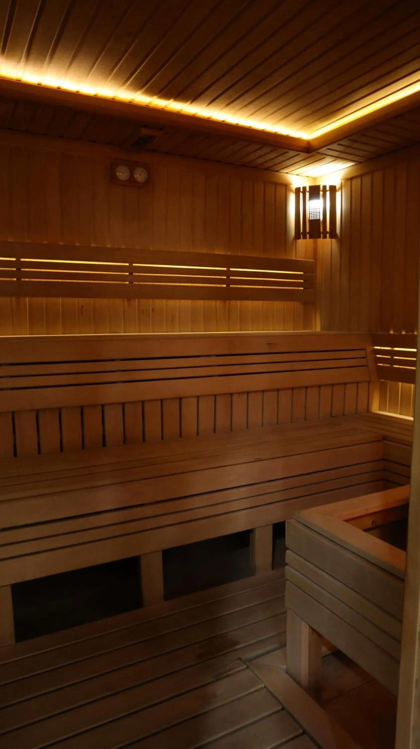 Sauna in Zarafshan Grand Hotel city