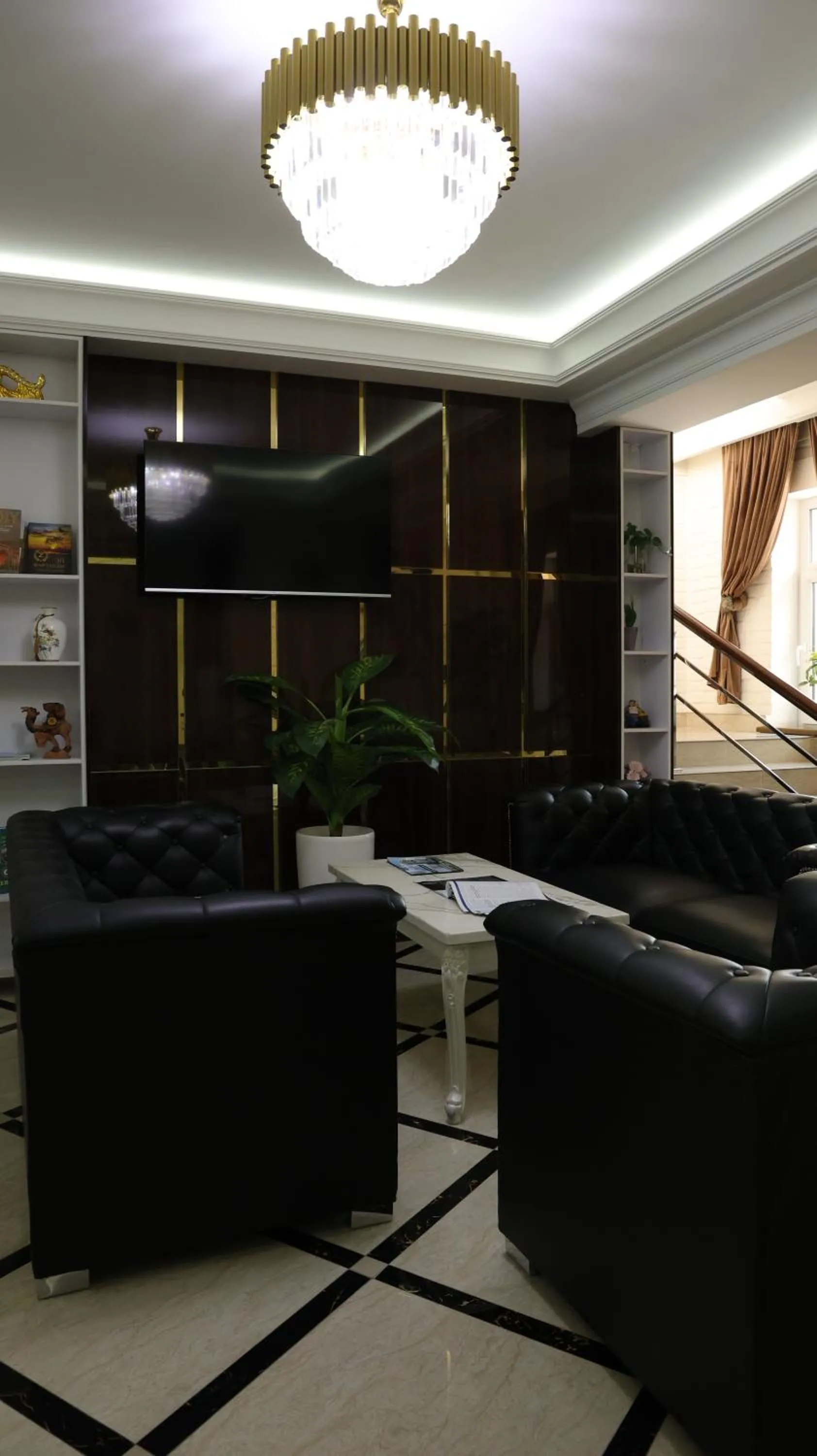 Zarafshan Grand Hotel city