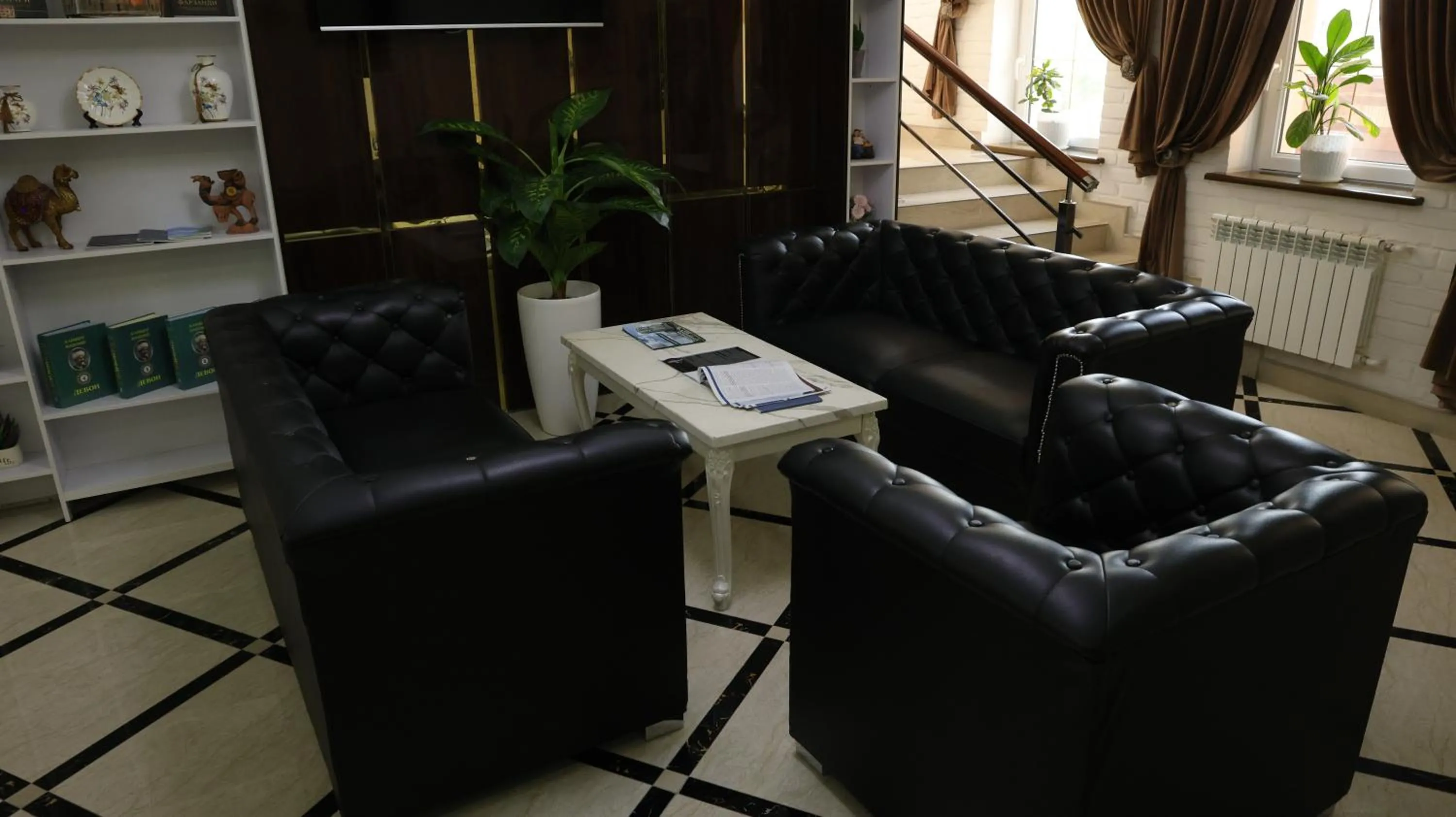 Zarafshan Grand Hotel city