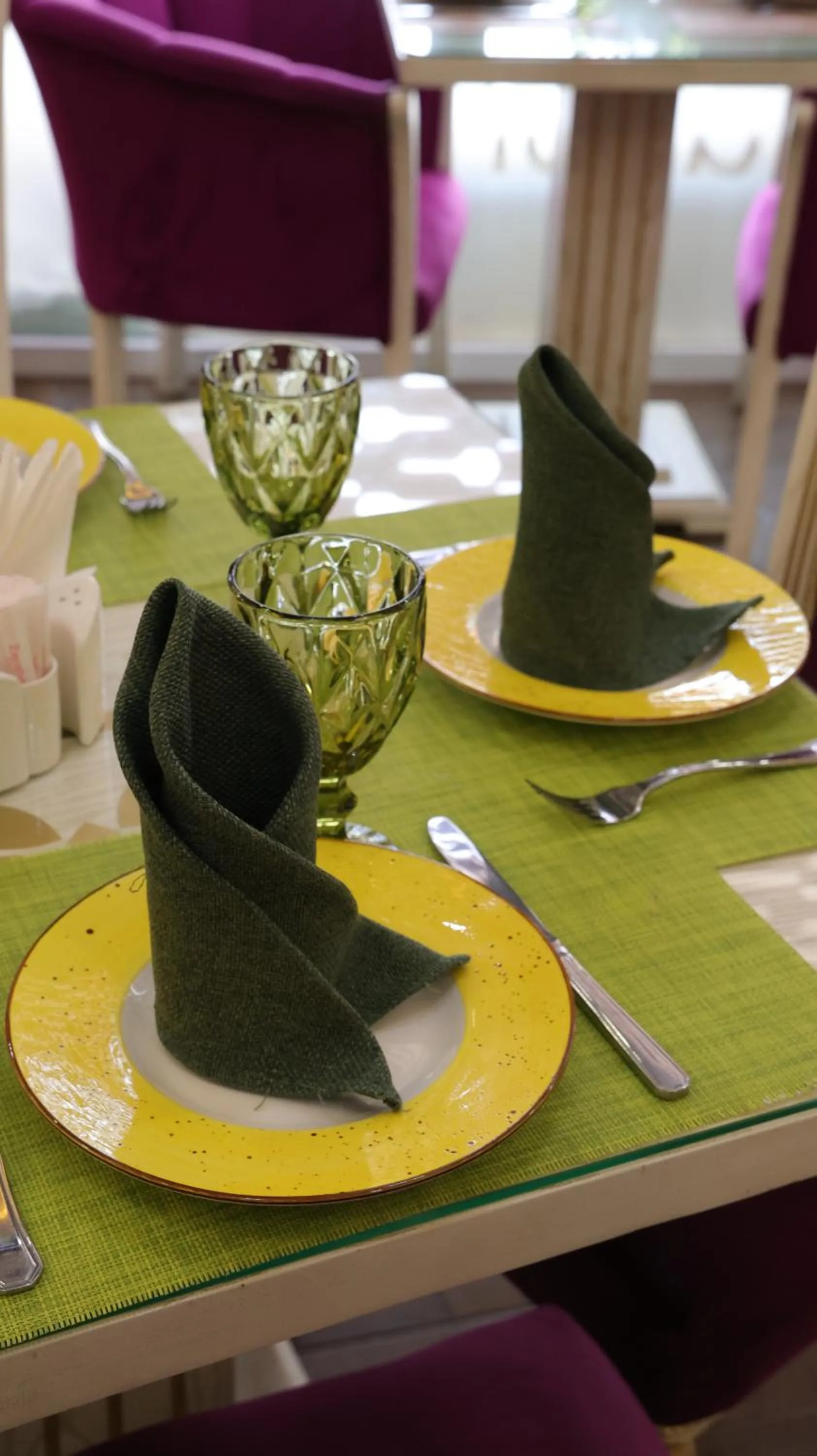 Restaurant/places to eat in Zarafshan Grand Hotel city