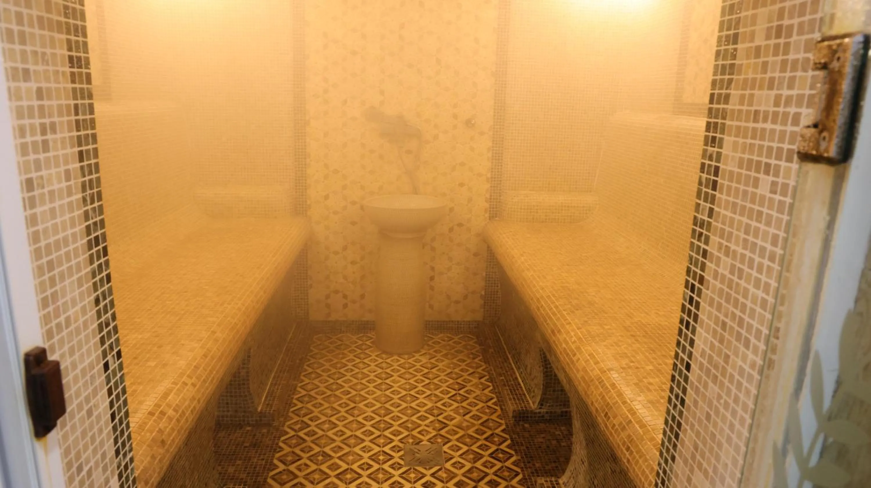 Sauna in Zarafshan Grand Hotel city