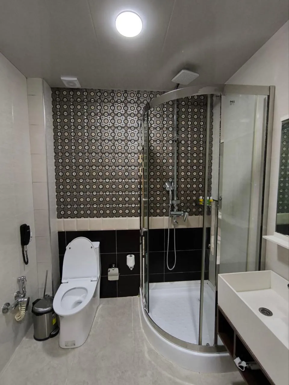 Zarafshan Grand Hotel city