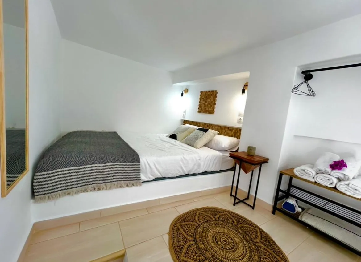 Bed in Babatseratsi skyrian studio 1