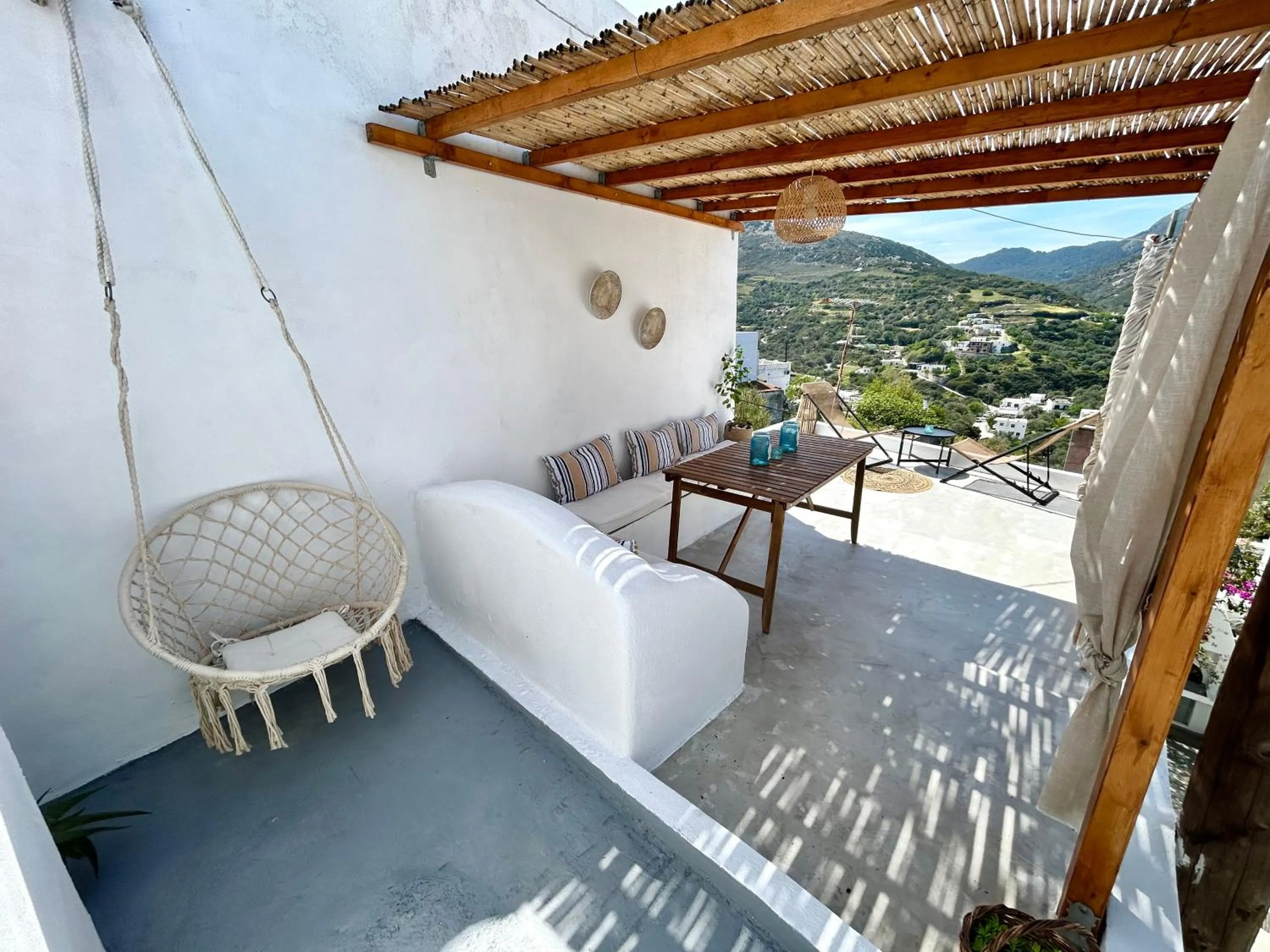 Balcony/Terrace in Babatseratsi skyrian studio 1
