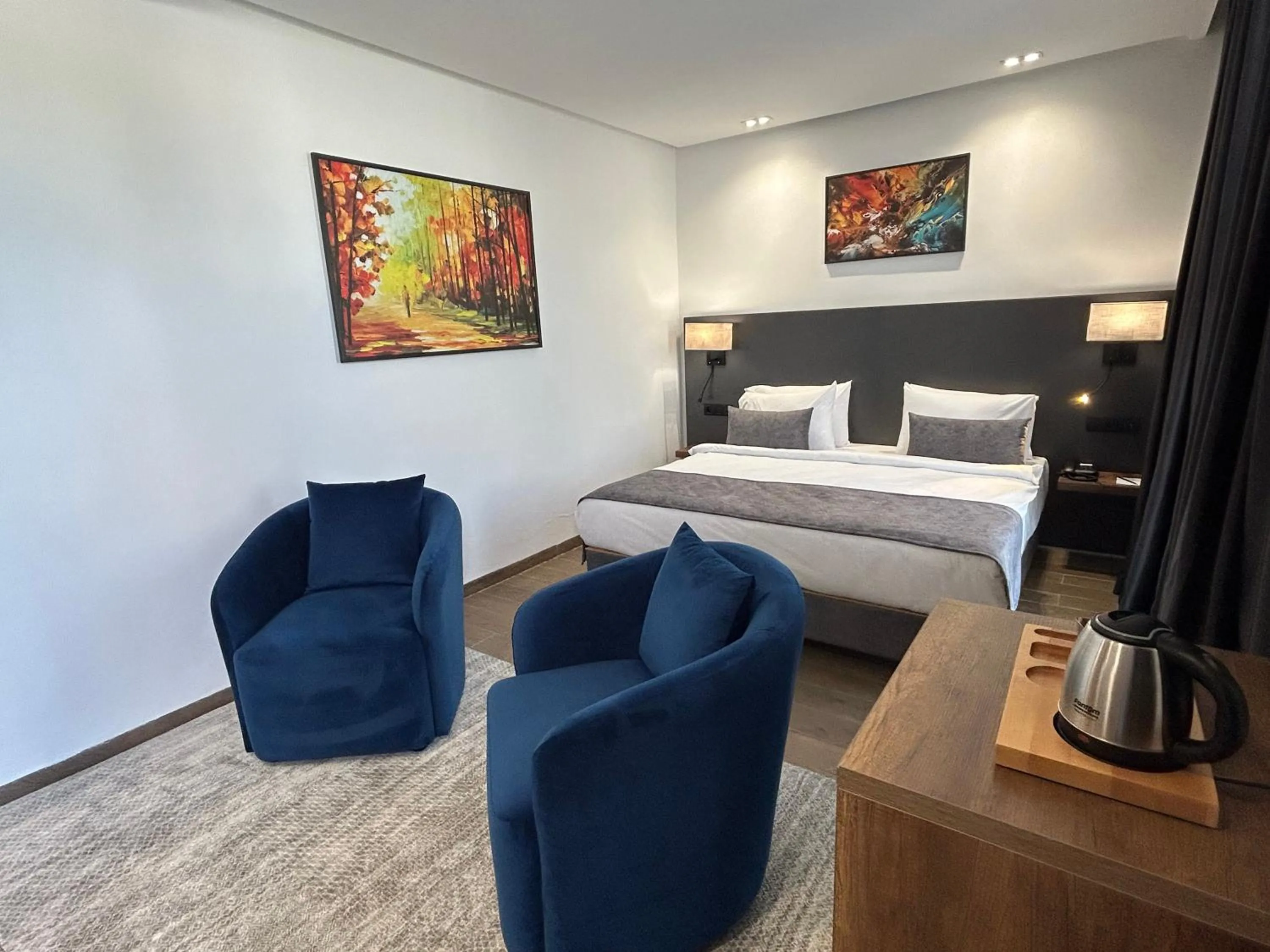 TV and multimedia, Bed in Executive Boutique Hotel Rabat