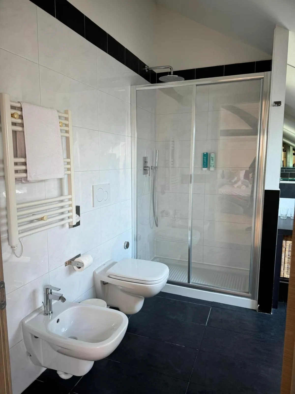 Shower in Hotel Locanda Castagnola