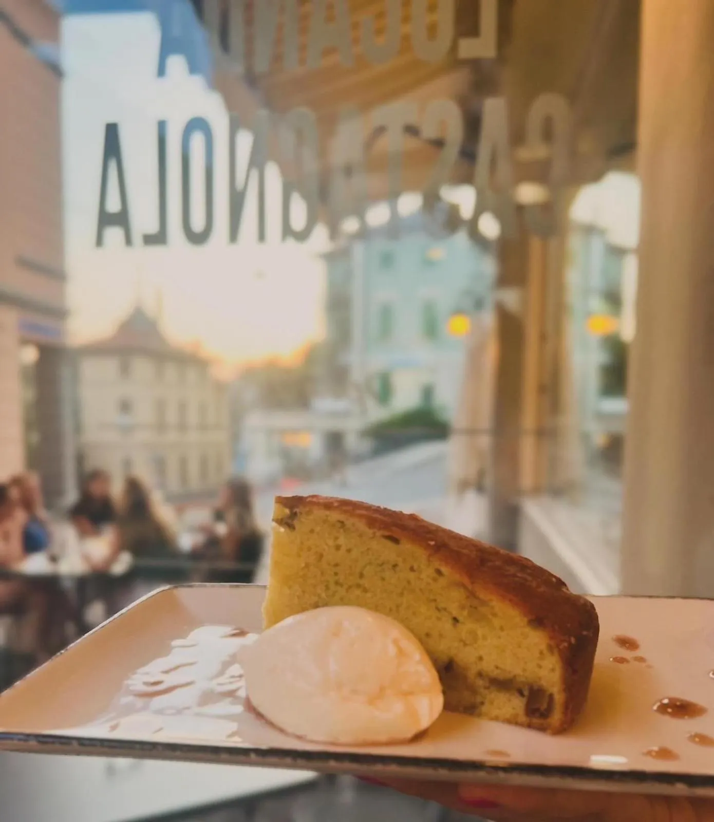 Restaurant/places to eat in Hotel Locanda Castagnola