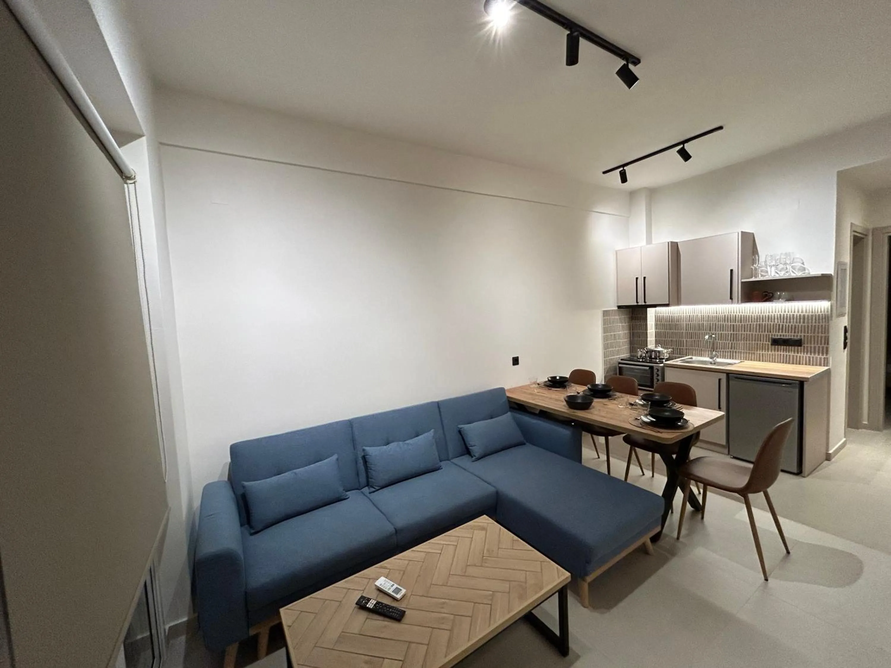 Kitchen or kitchenette in GLEN Premium Stays