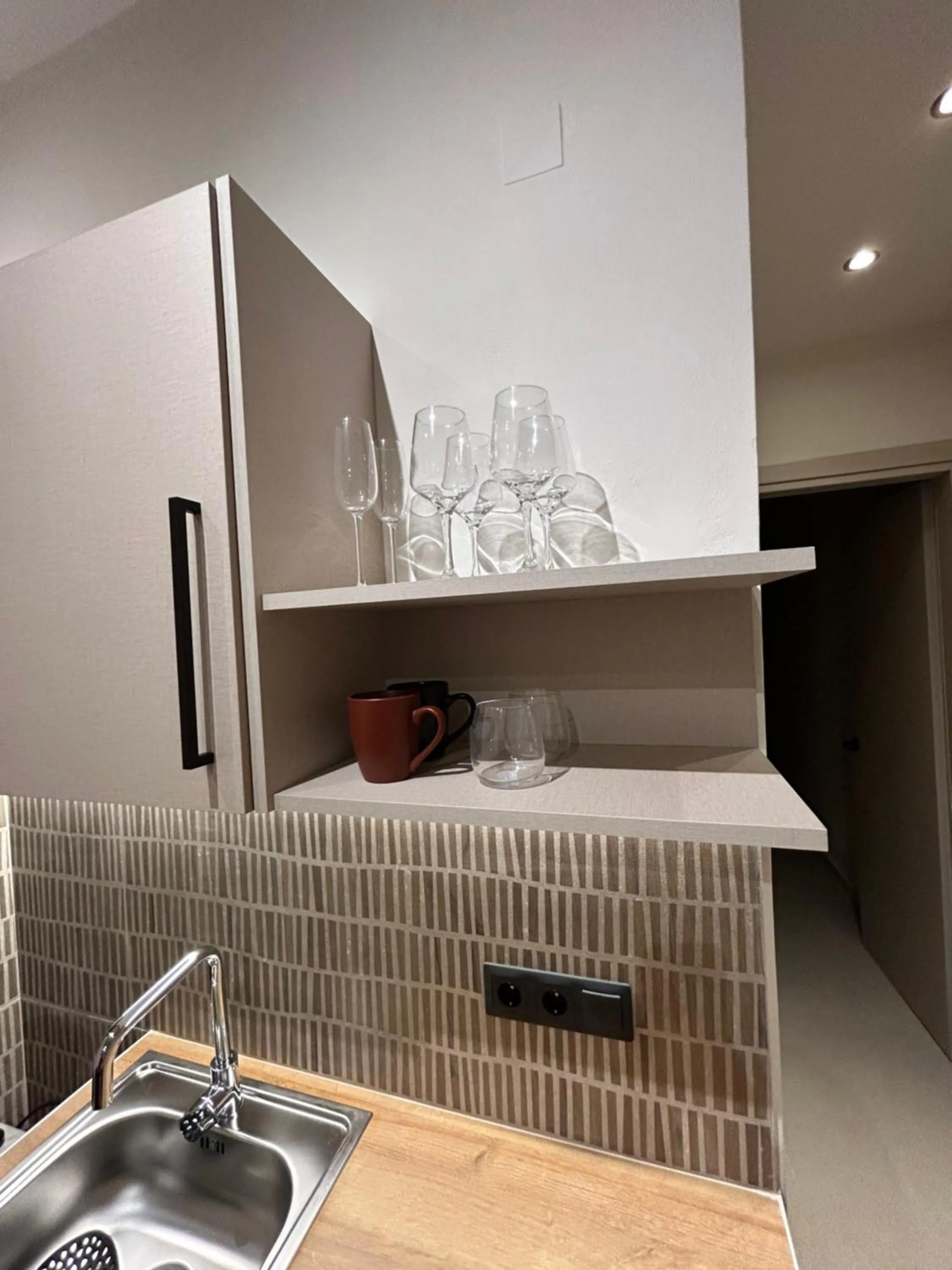 Kitchen or kitchenette in GLEN Premium Stays