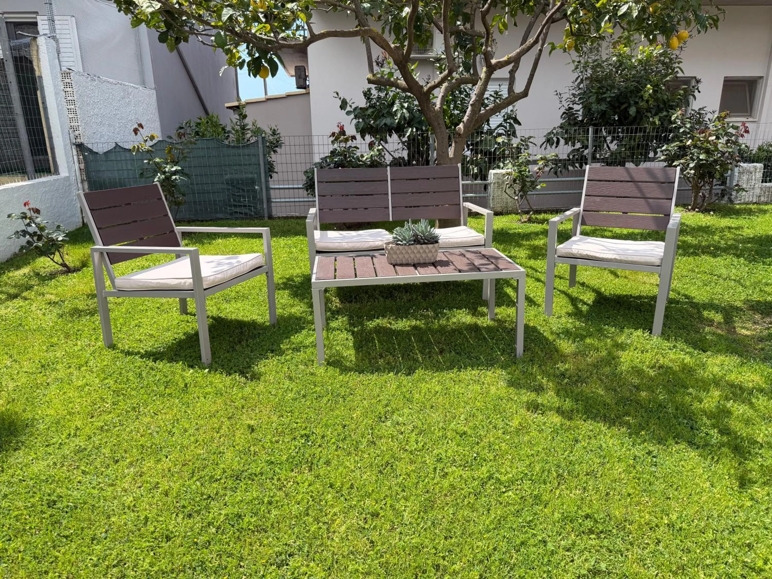 Garden in GLEN Premium Stays
