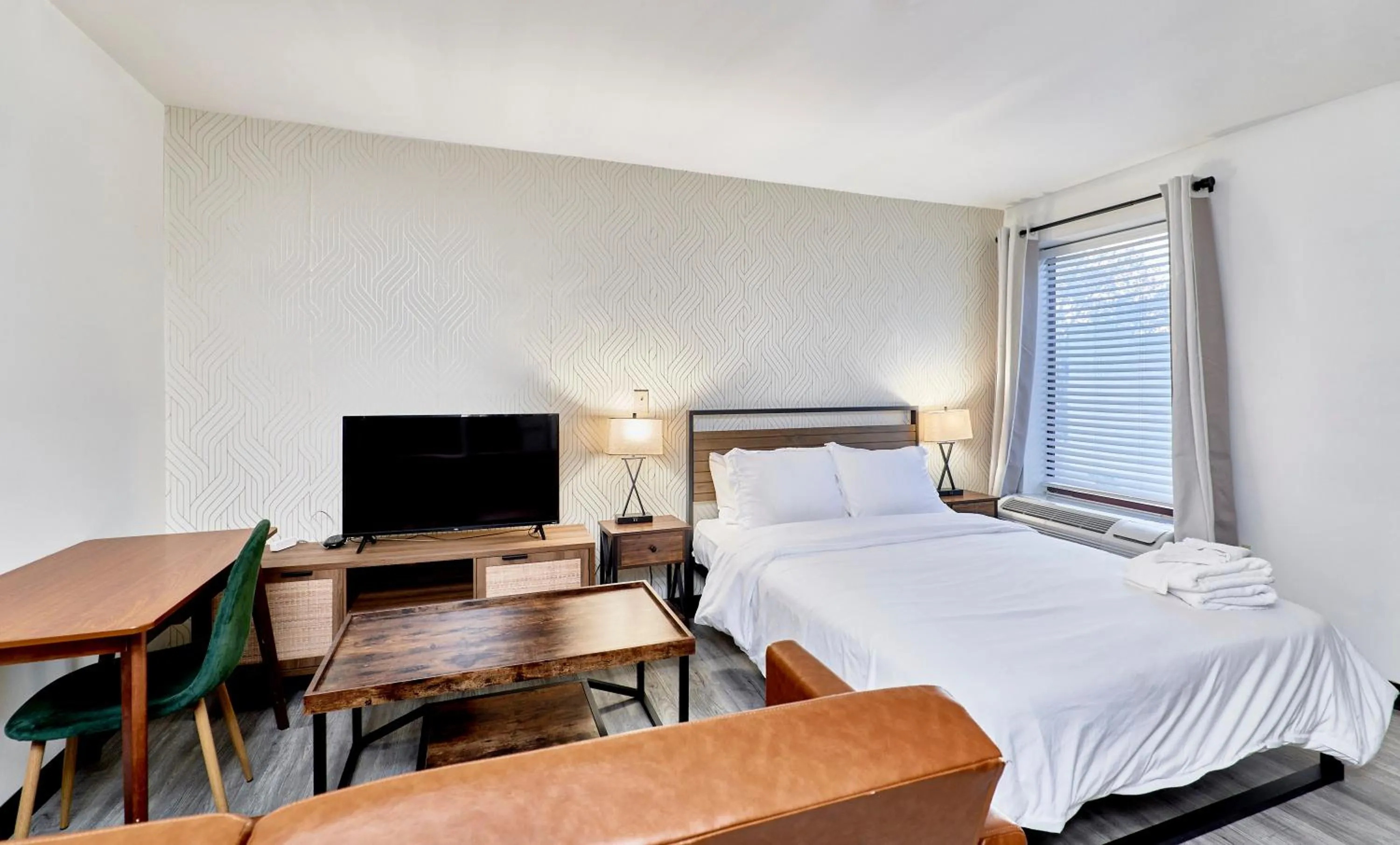 Bedroom, Bed in The West End