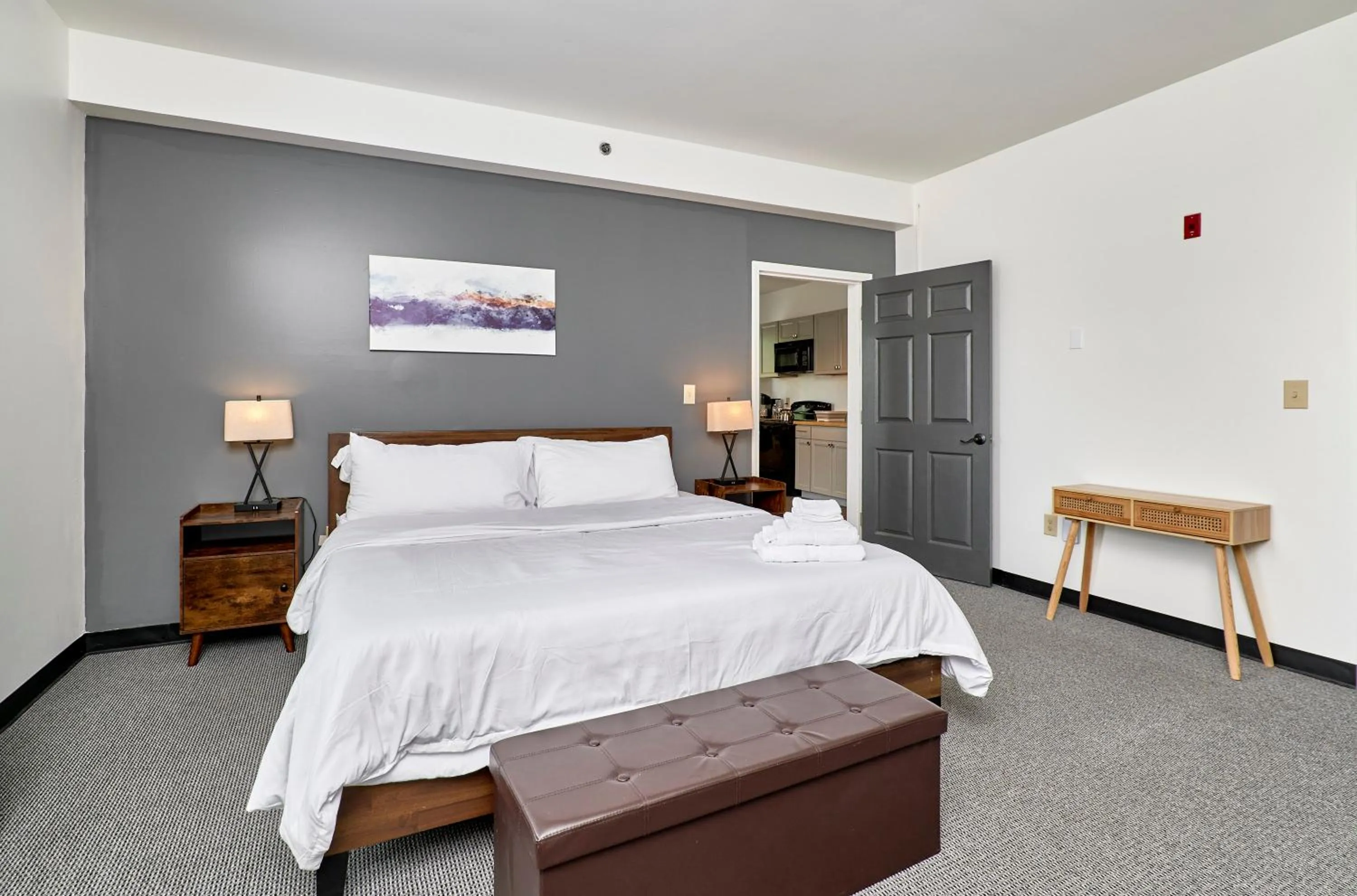 Bedroom, Bed in The West End