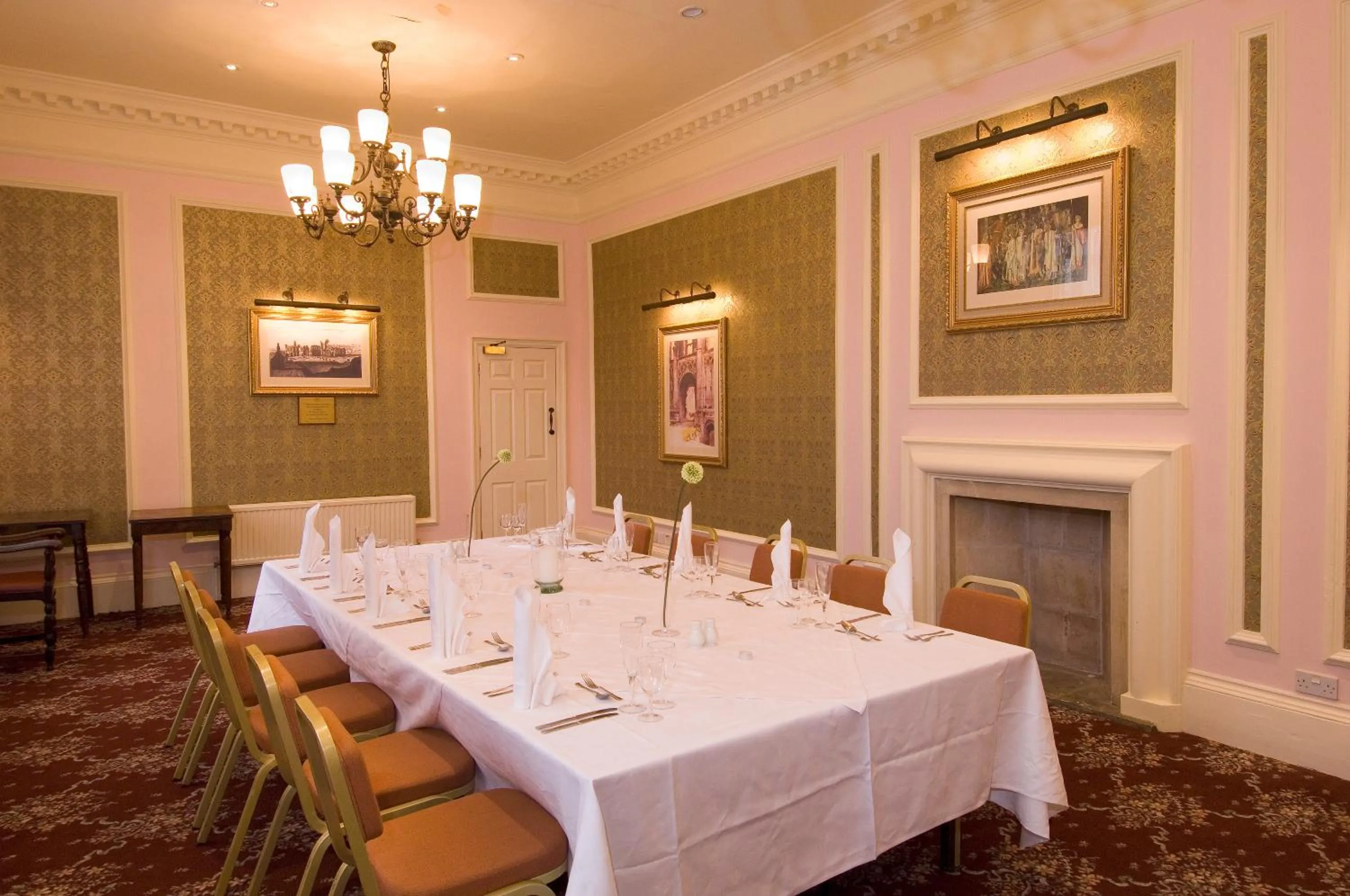Business facilities in George & Pilgrims Hotel