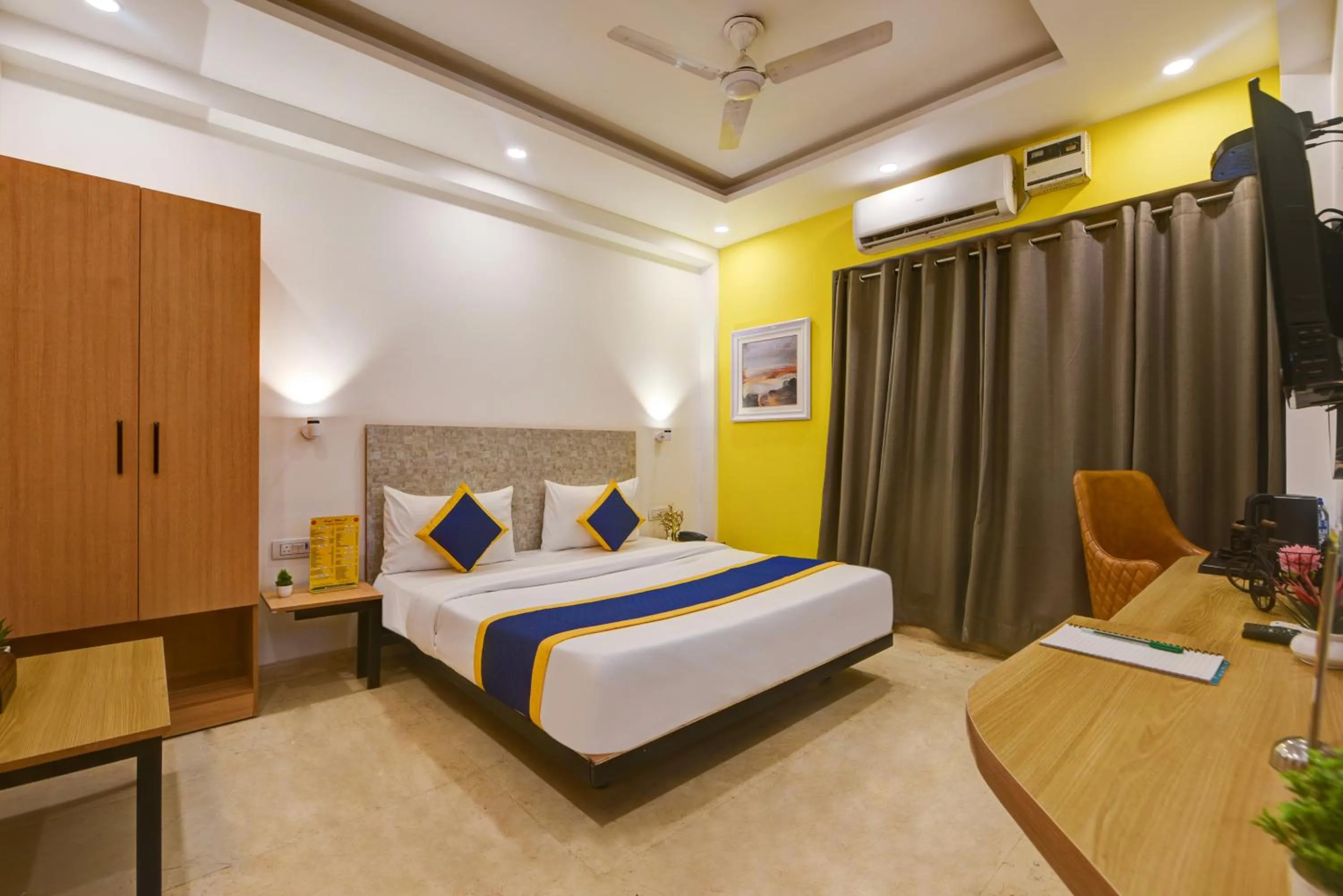Bed in Aamantran Residency Hotel, Sohna Road, Sector 49, Gurugram
