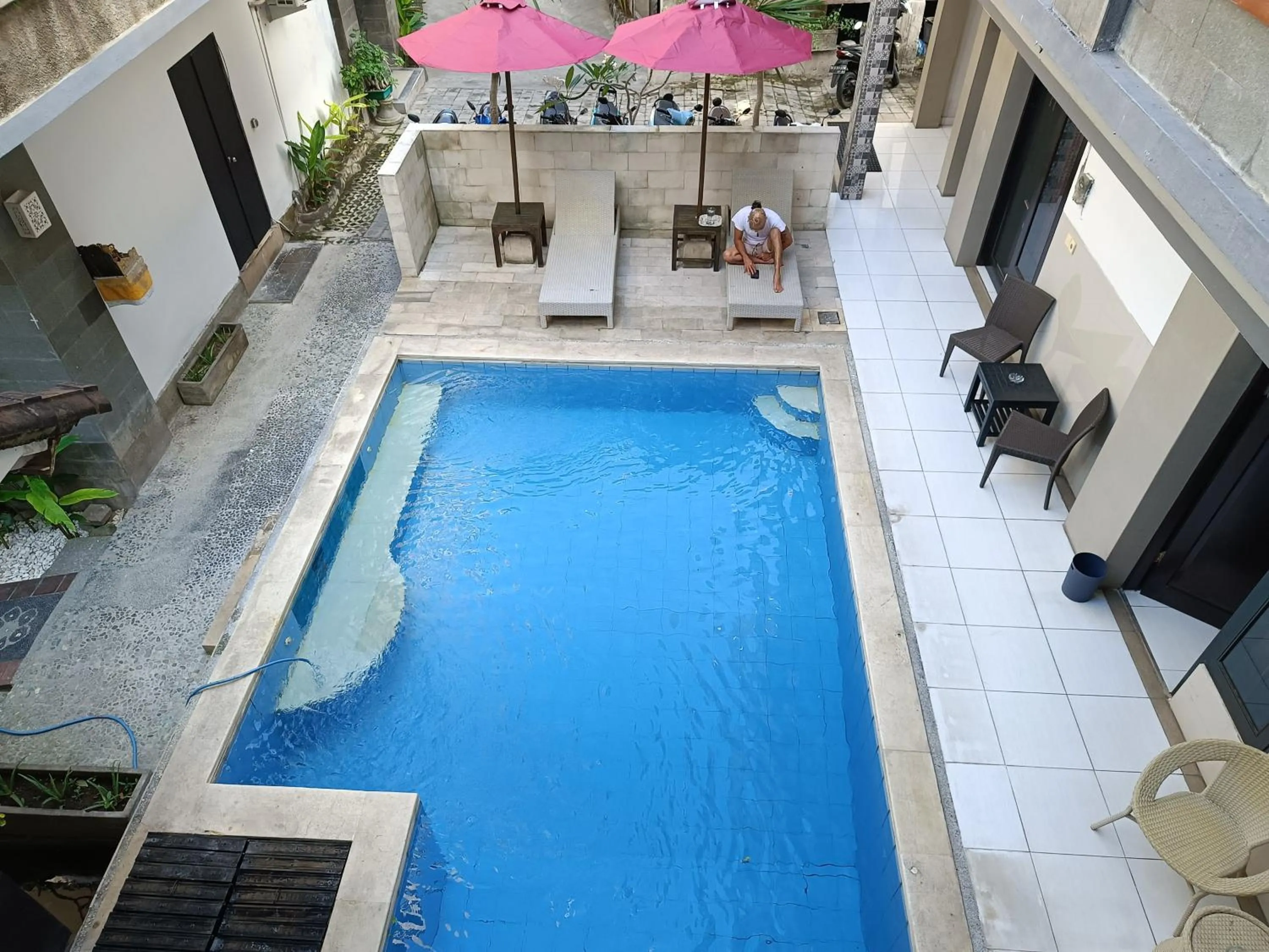 Swimming pool in Nasya Residence