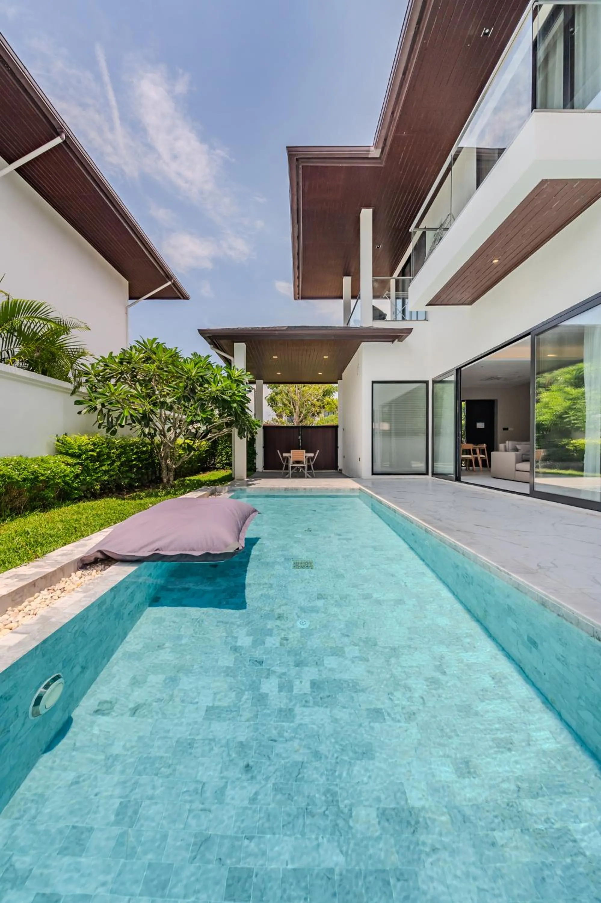 Argo Pattaya Resort and Villas