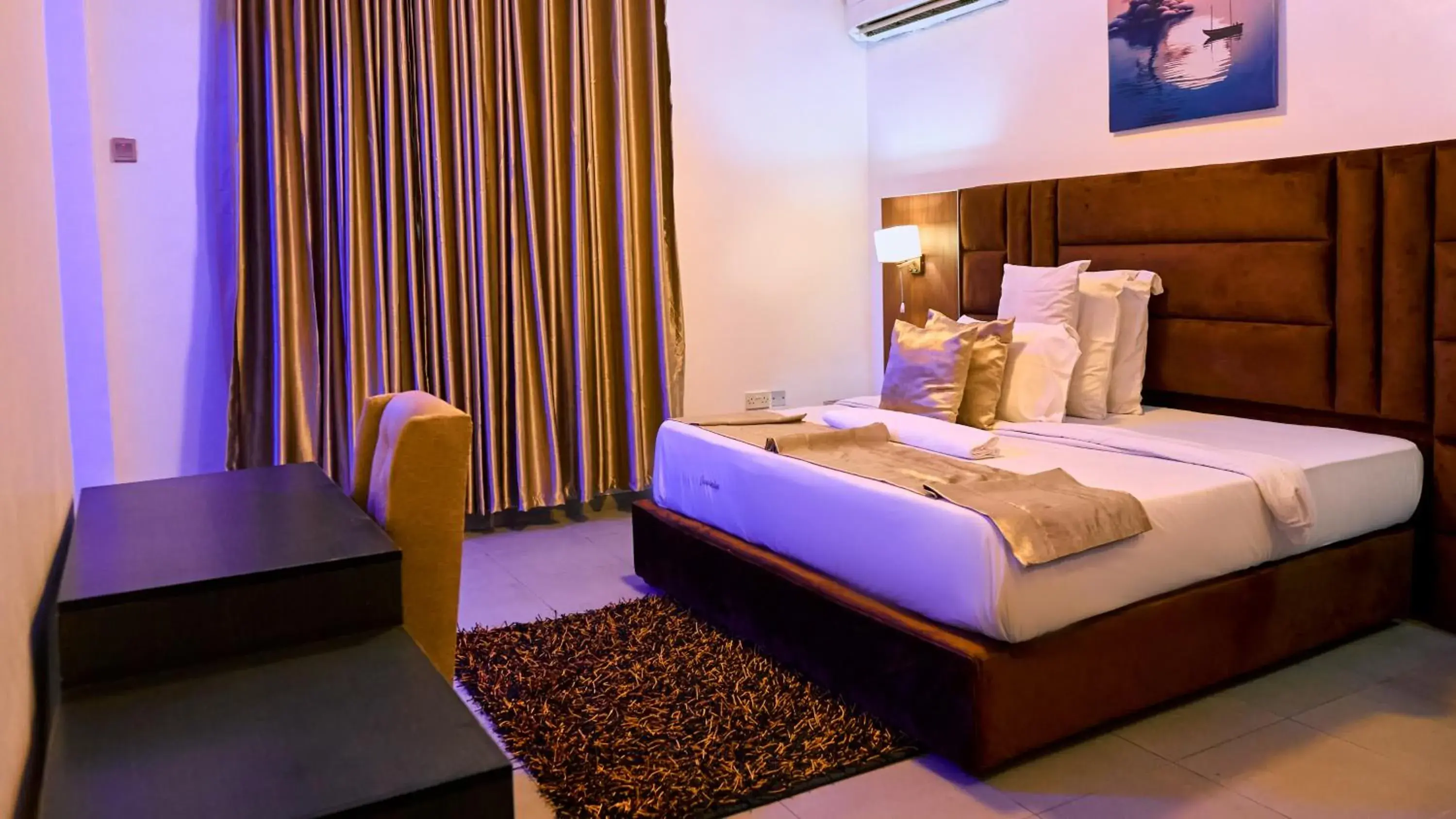 Crownedge Hotels Crownedge Hotels
